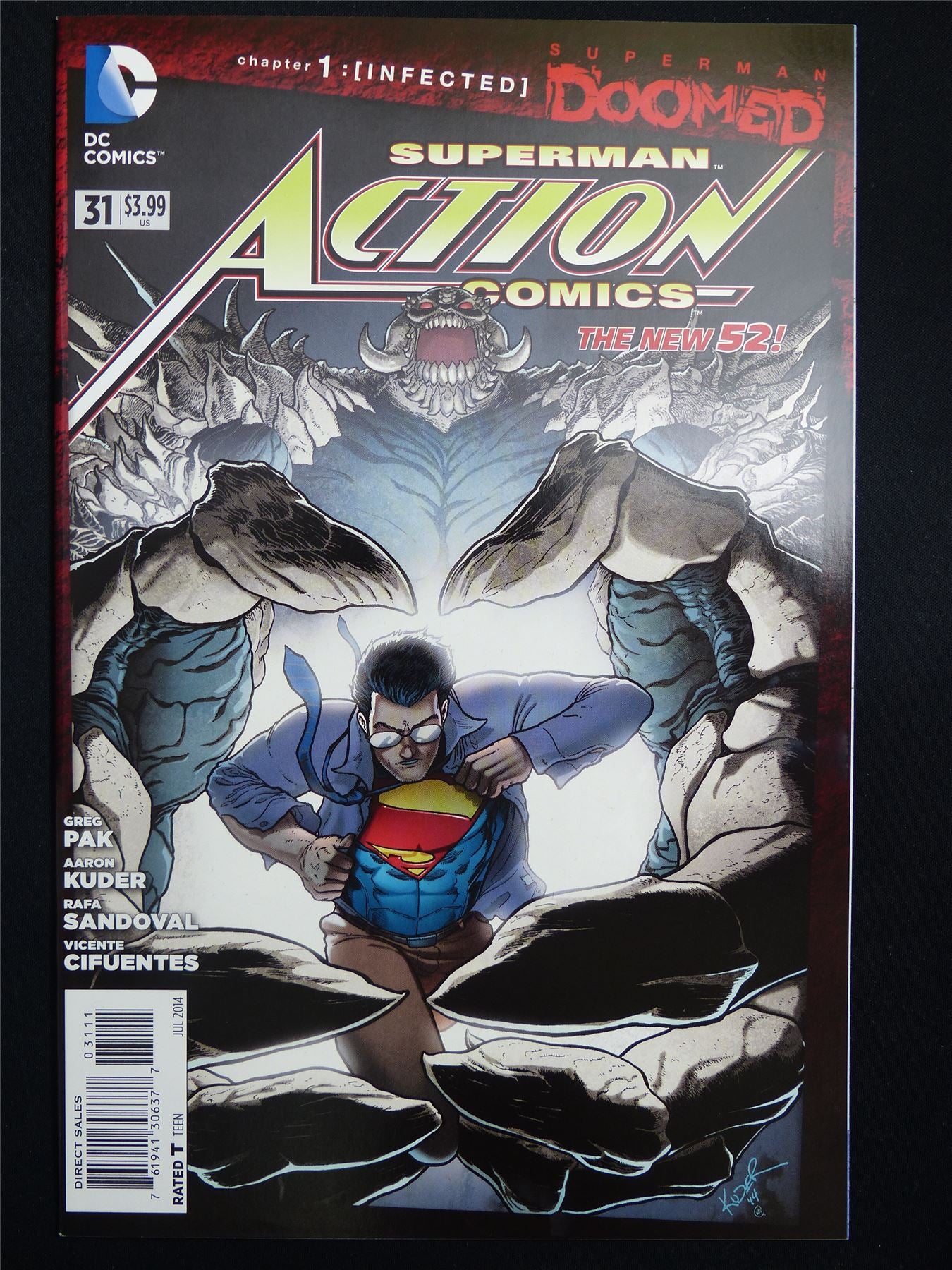 SUPERMAN: Action Comics #31 new 52! - DC Comic #3BR