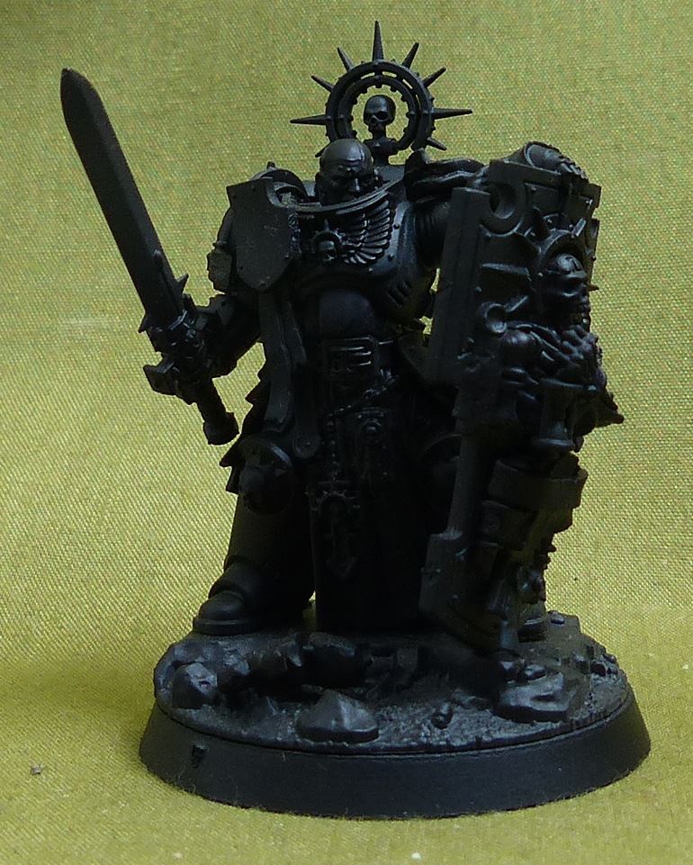 Captain with Relic Shield - Space Marines - Warhammer 40K #4IE