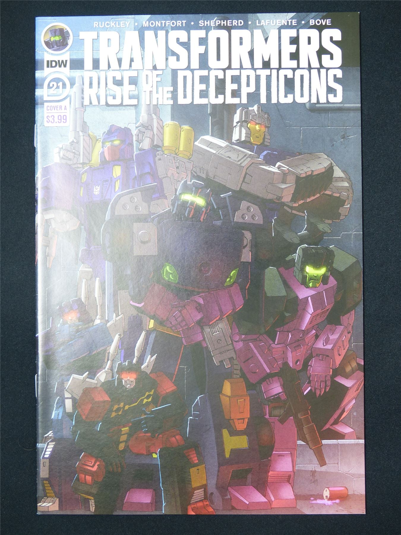 TRANSFORMERS #21 Rise of the Decepticons - IDW Comic #386