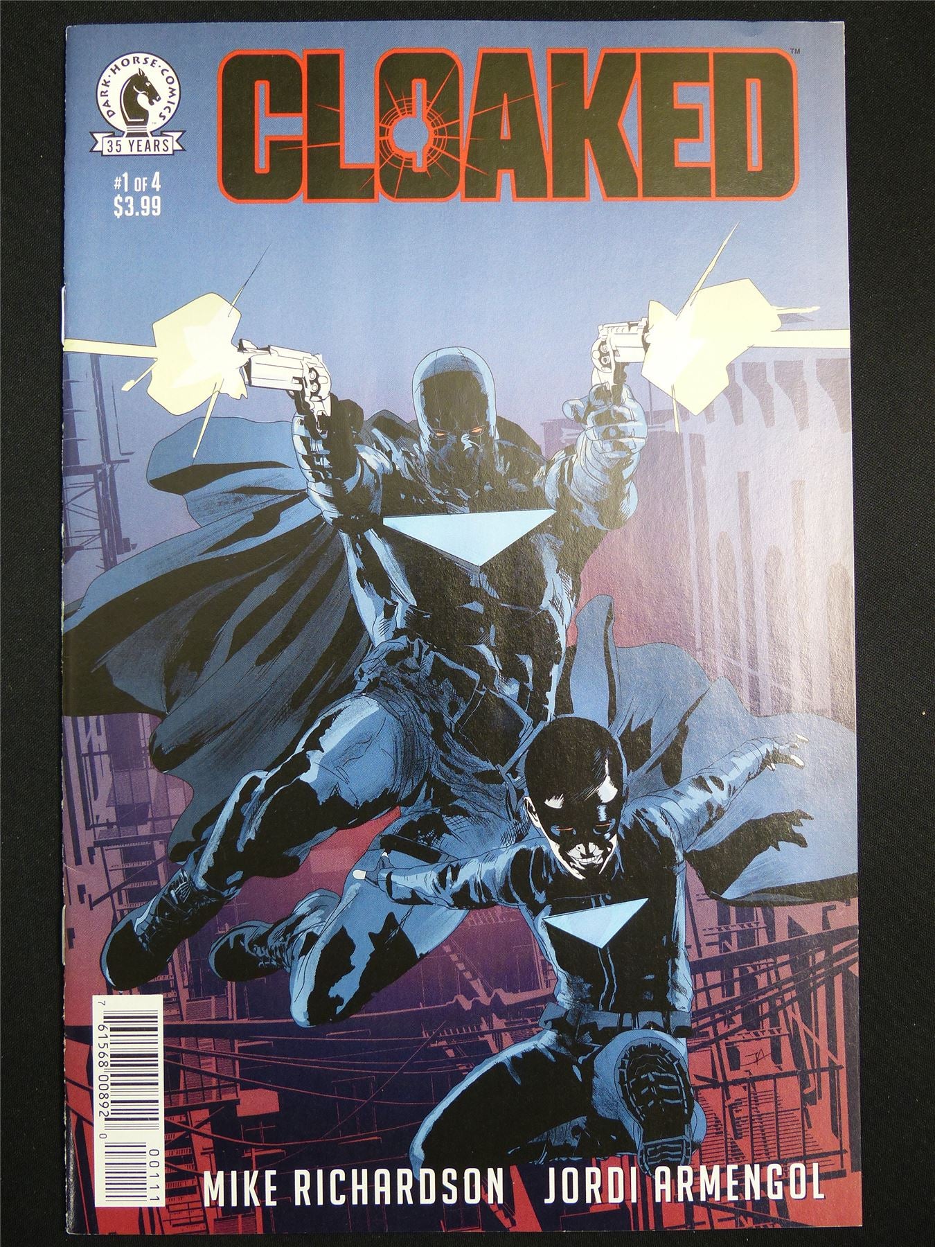 CLOAKED #1 Cvr A - Dark Horse Comic #3UO