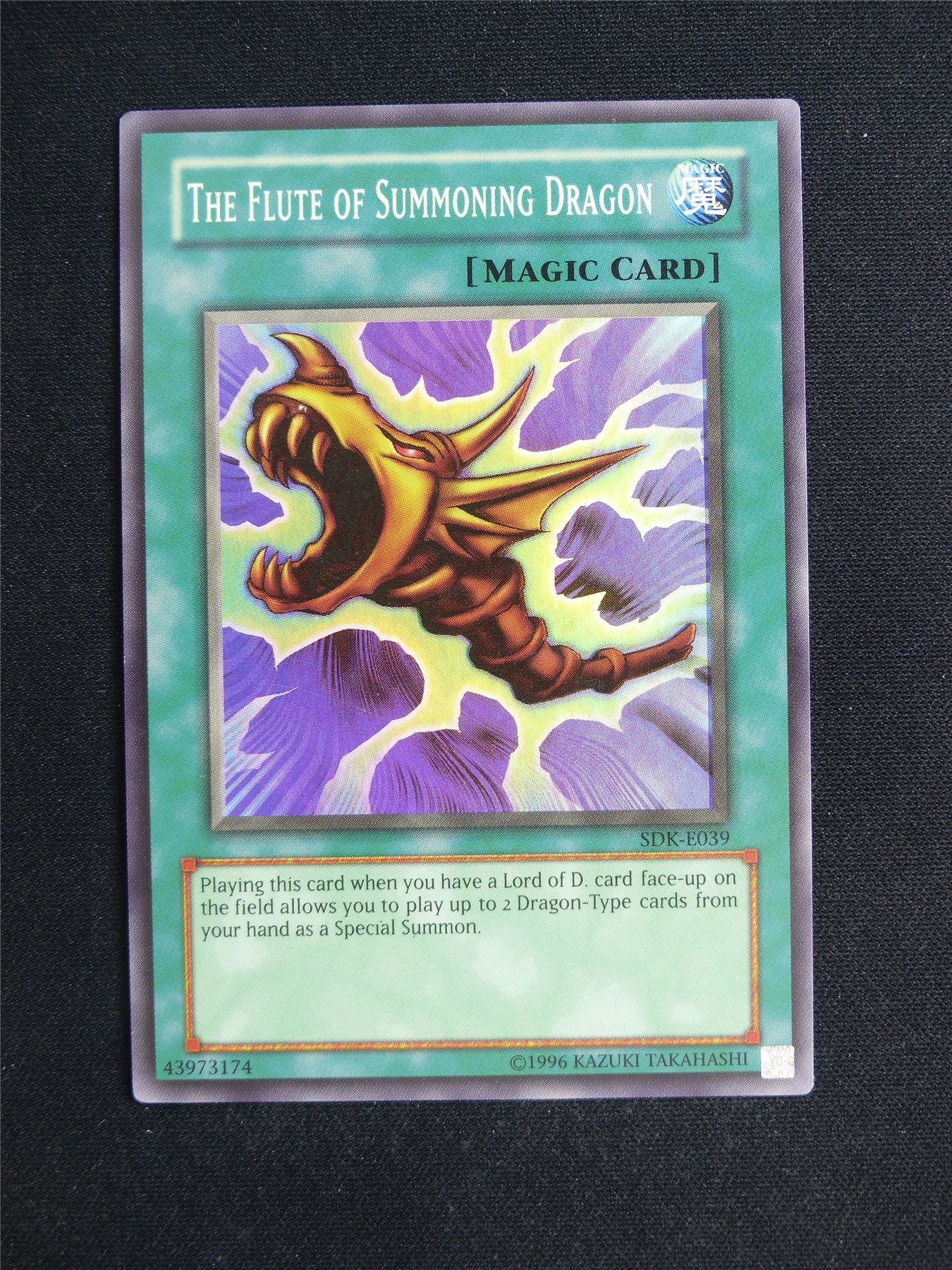 The Flute of Summoning Dragon SDK Super Rare - Yugioh Card #23G