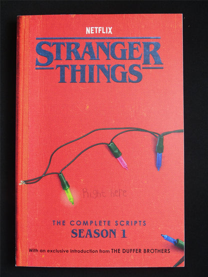 Stranger Things The Complete Scripts Season 1 - Novel Softback  #4I0