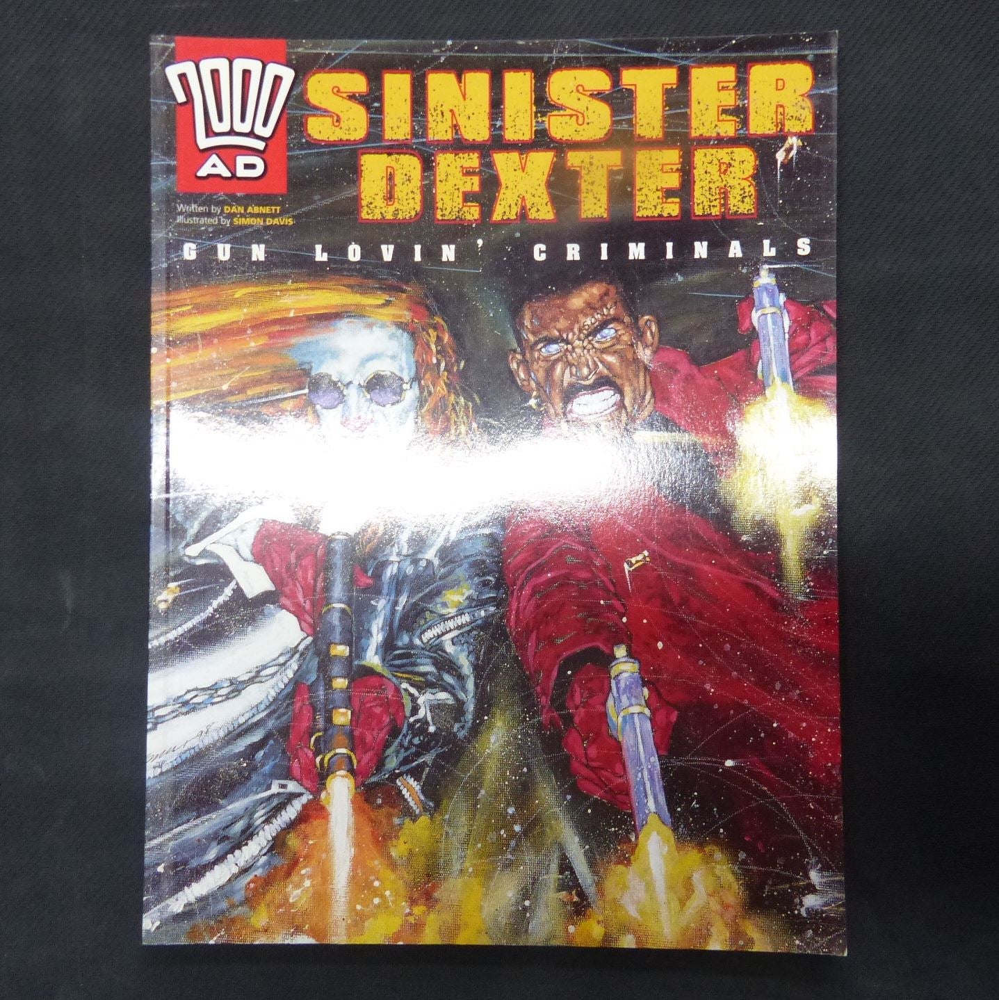 Sinister Dexter: Gun Lovin Criminals - Hamlyn/ 2000 AD Graphic Softback #8H