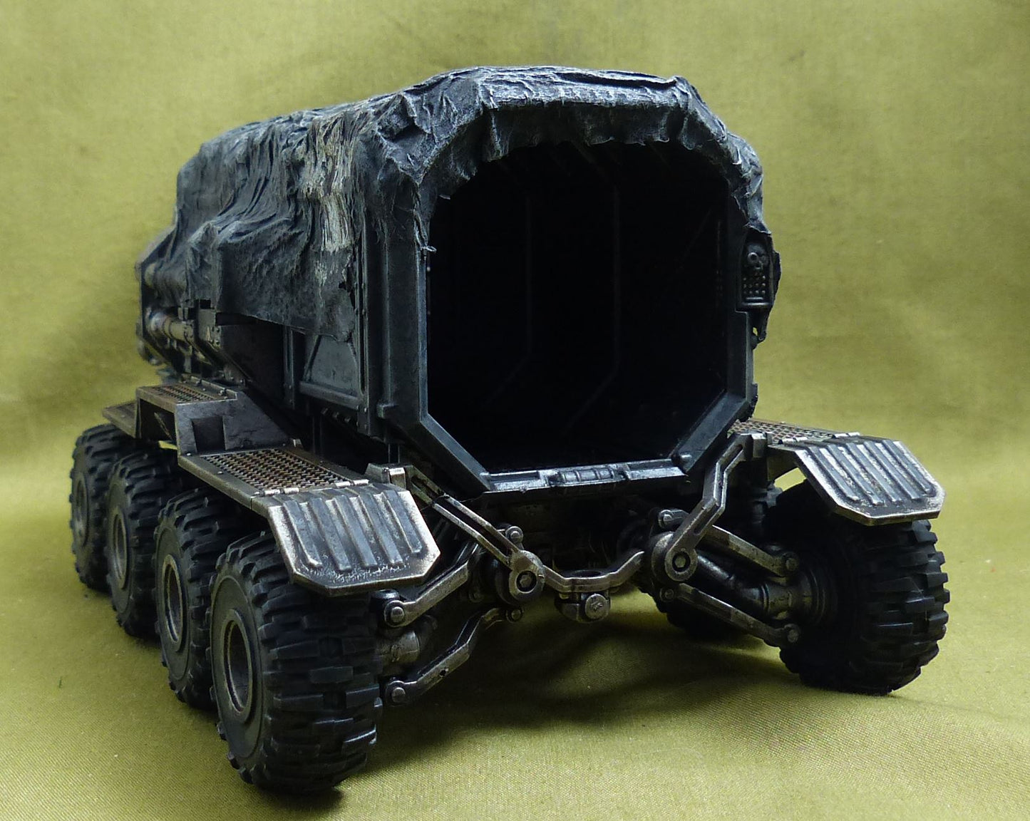 Cargo-8 Ridgehauler painted - Warhammer Necromunda #5CC