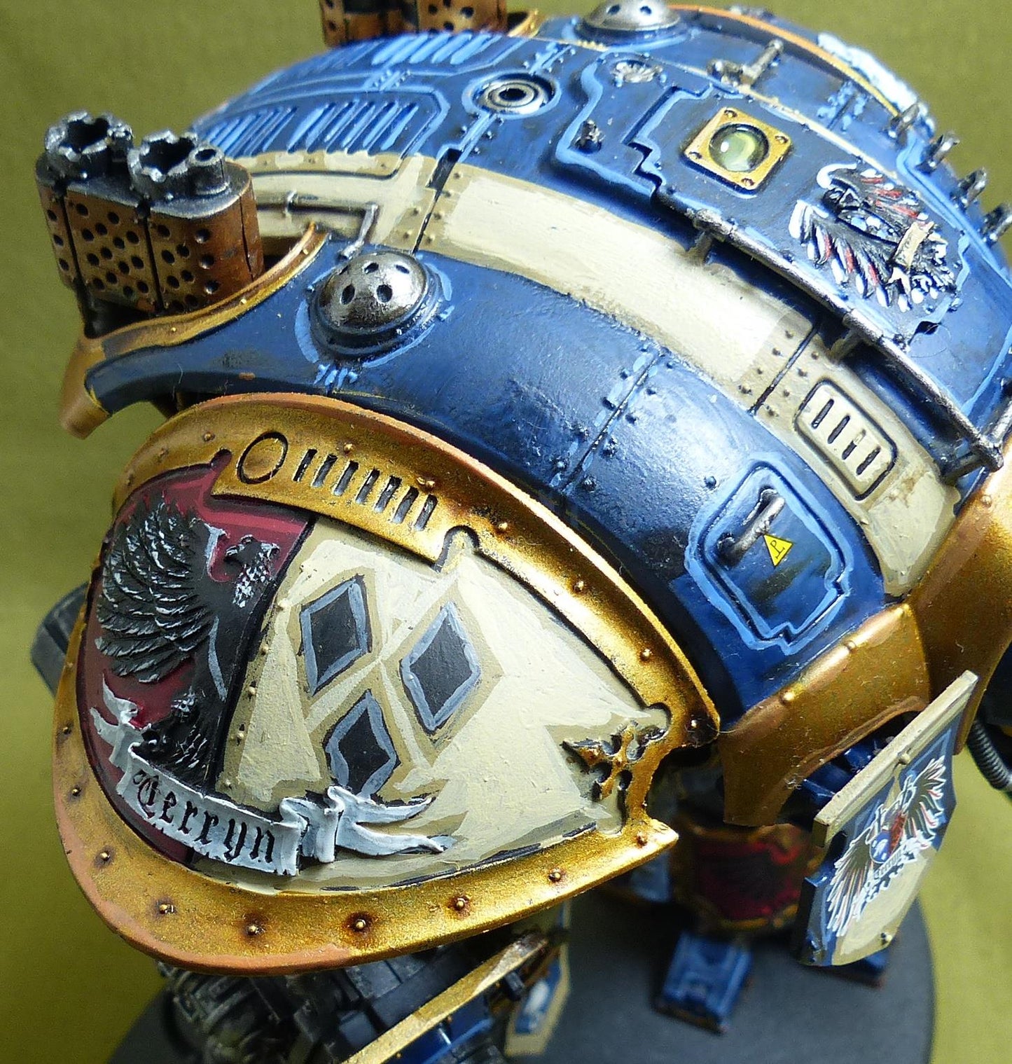 Imperial Knight with Forgeworld Shoulder Pads painted - Warhammer 40K #ZC