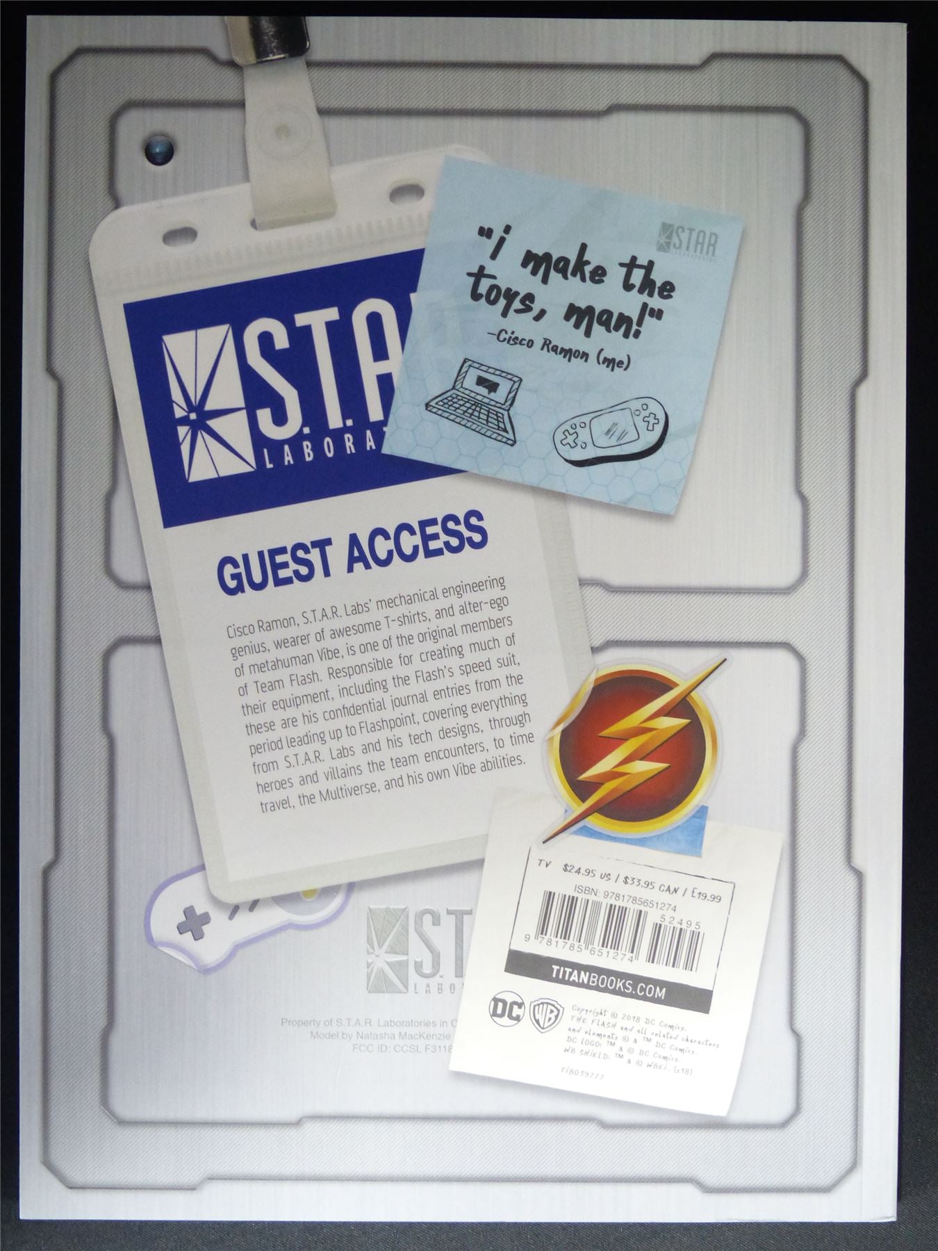 Cisco Ramon's Journal - DC Titan Gift Book Softback #LD