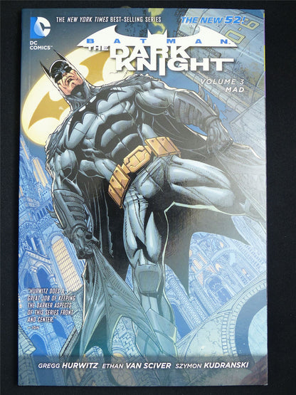 Batman: The Dark Knight volume 3: Mad - DC Graphic Softback #XB