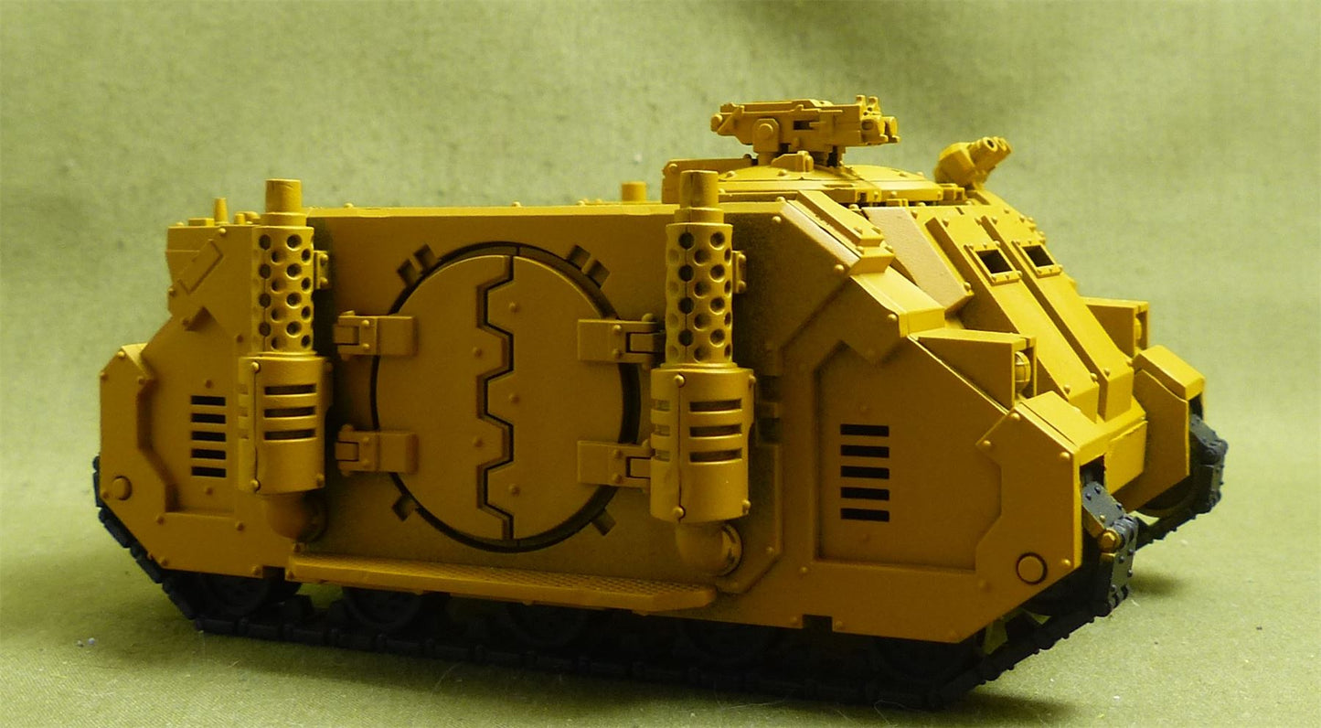 Deimos Pattern Rhino - Imperial Fists - Warhammer Horus Heresy #2N1