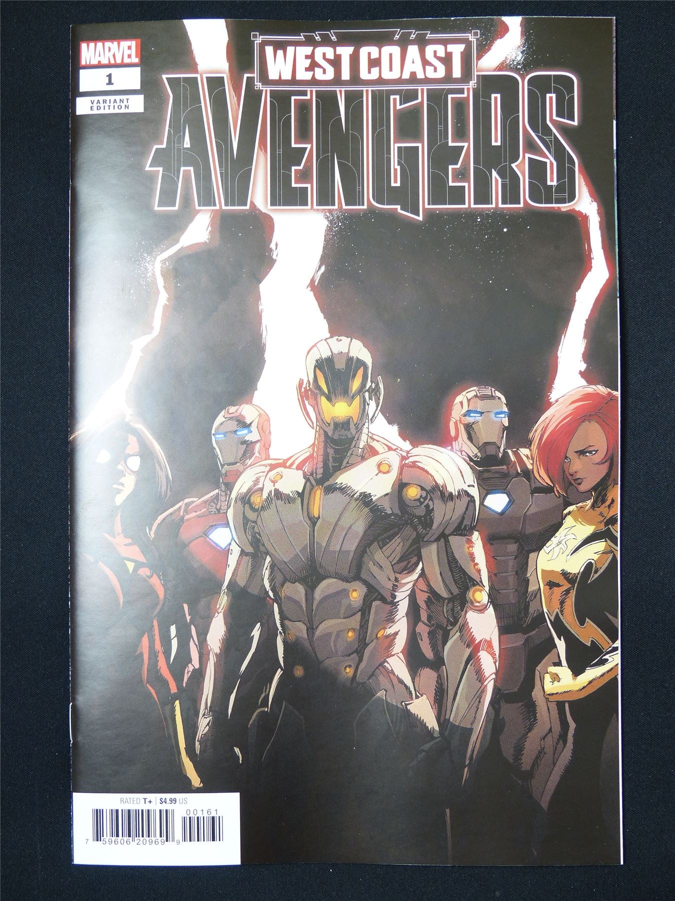 West Coast AVENGERS #1 Variant - B&B Jan 2025 Marvel Comic #4M3