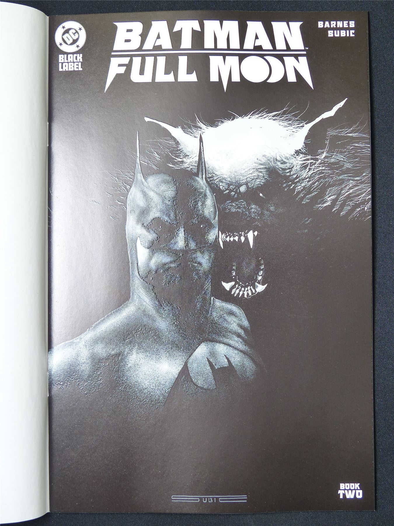 BATMAN Full Moon #2 - Jan 2025 DC Comic #46O