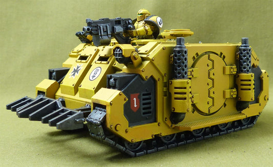 Deimos Pattern Rhino painted - Imperial Fists - Warhammer Horus Heresy #7V2