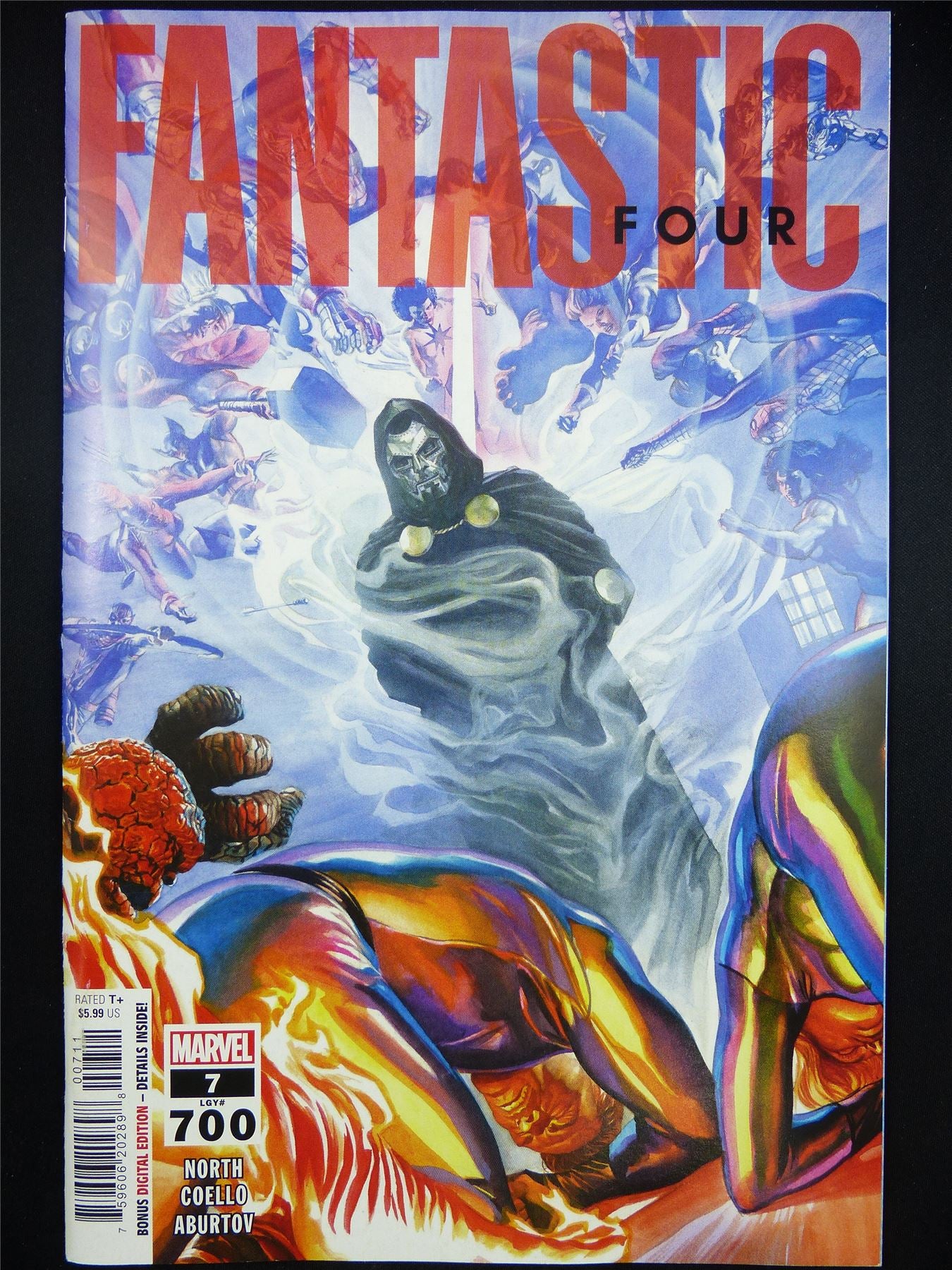 FANTASTIC Four #700 - Marvel Comic #6FB