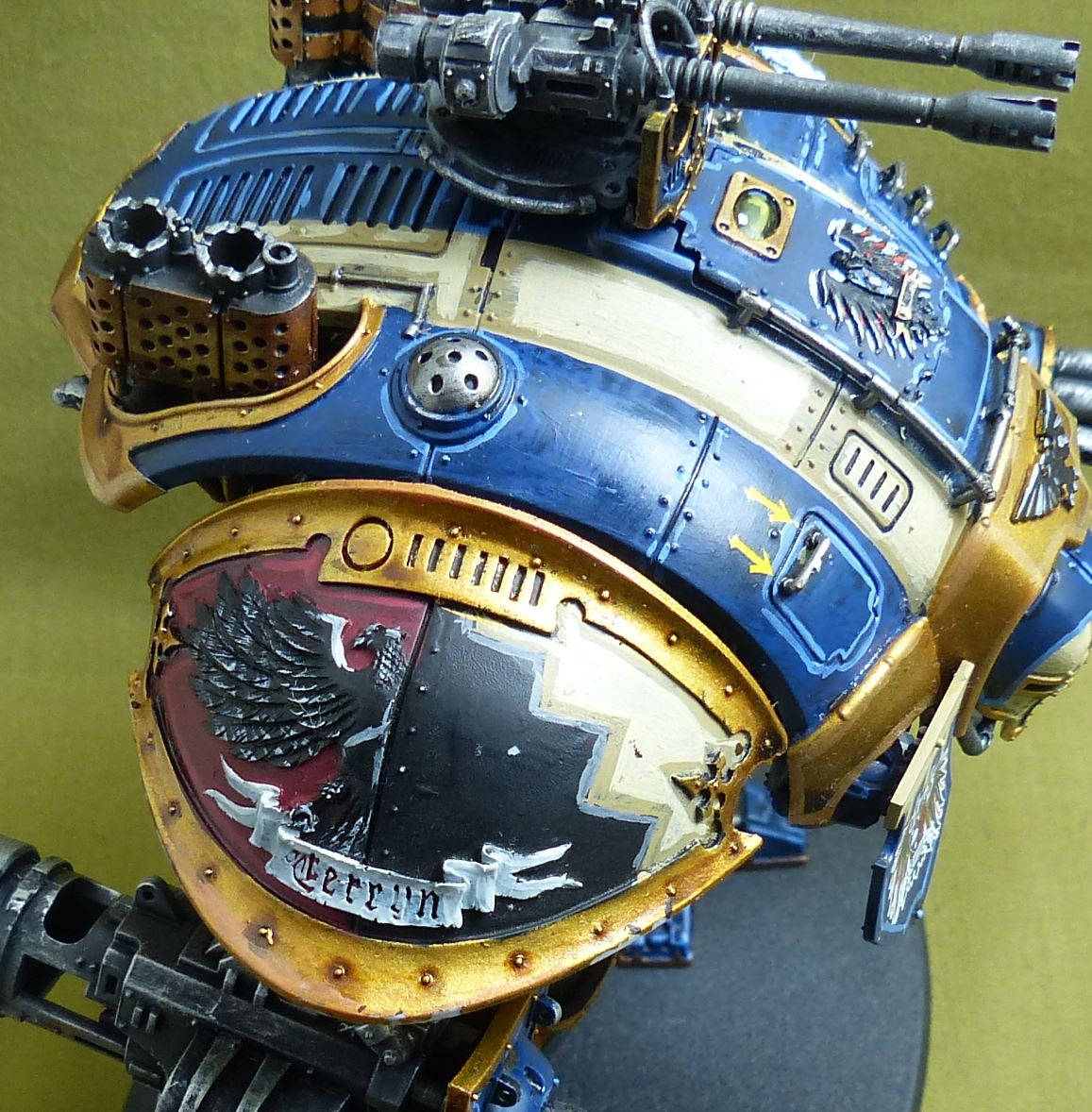 Imperial Knight with Forgeworld Shoulder Pads painted - Warhammer 40K #Z6