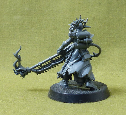 Ministorum Priest with Vindictor - Adepta Sororitas - Warhammer 40K #2ZQ