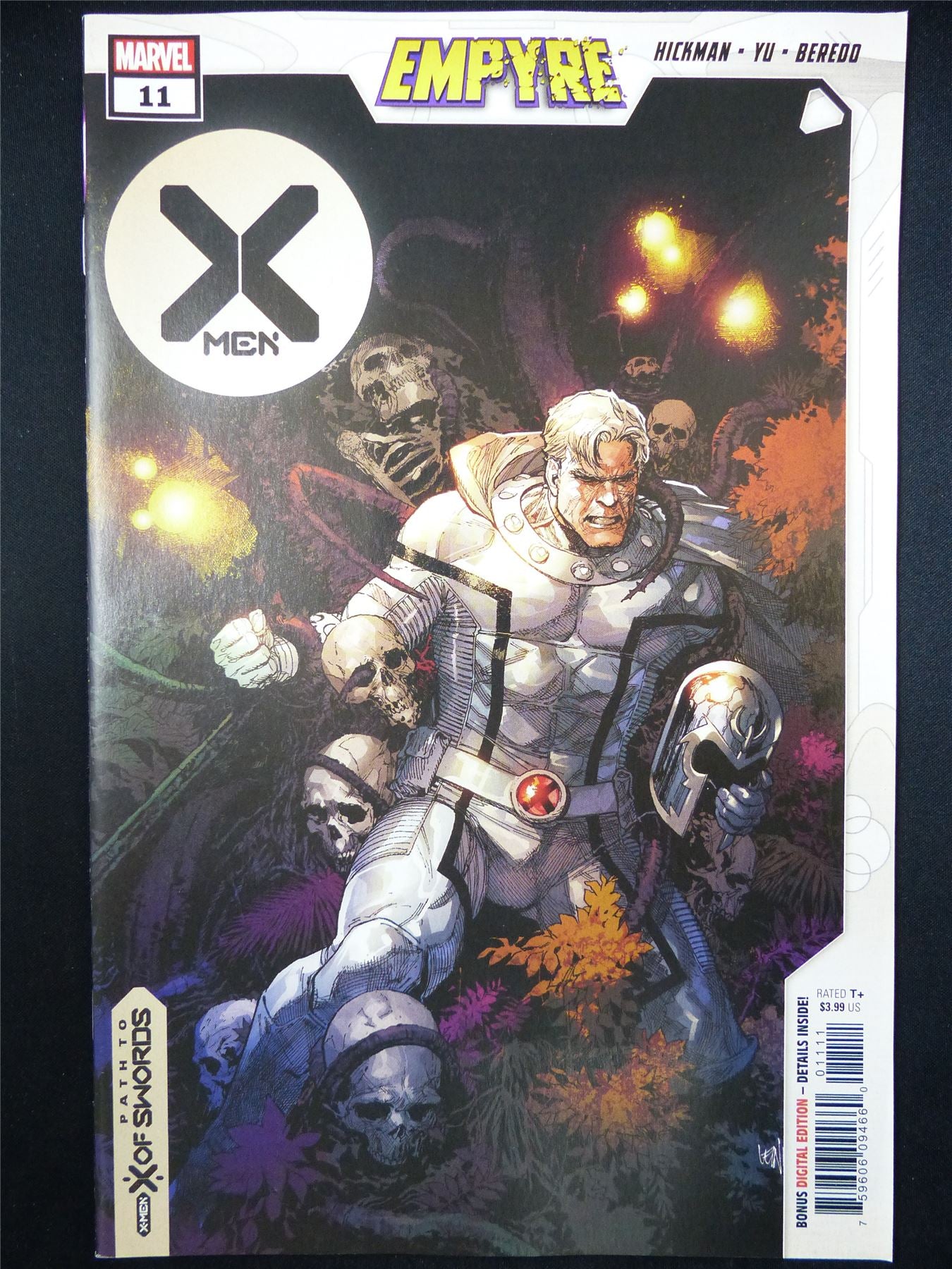 X-MEN #11 Empyre - Marvel Comic #VD