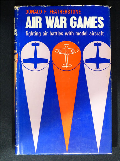 Air War Games: Fighting Air Battles with Model Aircrafts Book #2T0