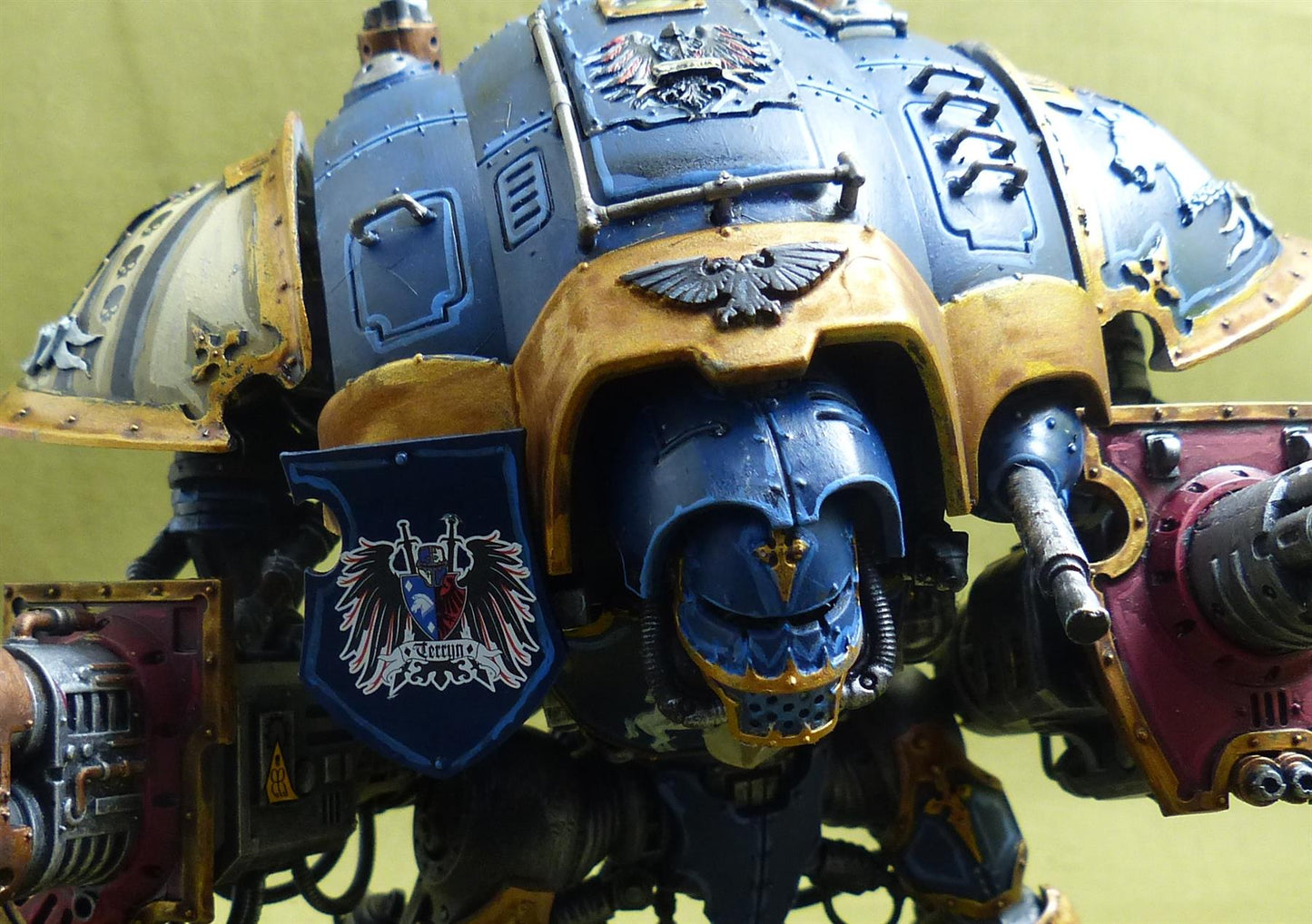 Imperial Knight with Forgeworld Shoulder Pads painted - Warhammer 40K #ZB
