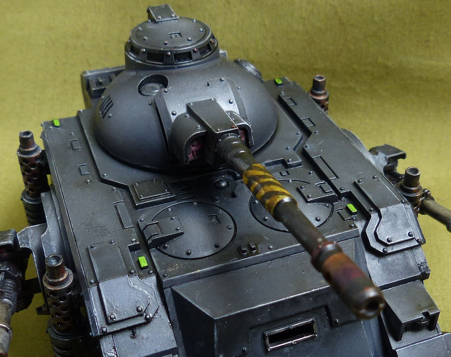 Deimos Pattern Predator Battle Tank painted - Space Marines - Warhammer Horus Heresy #3YG