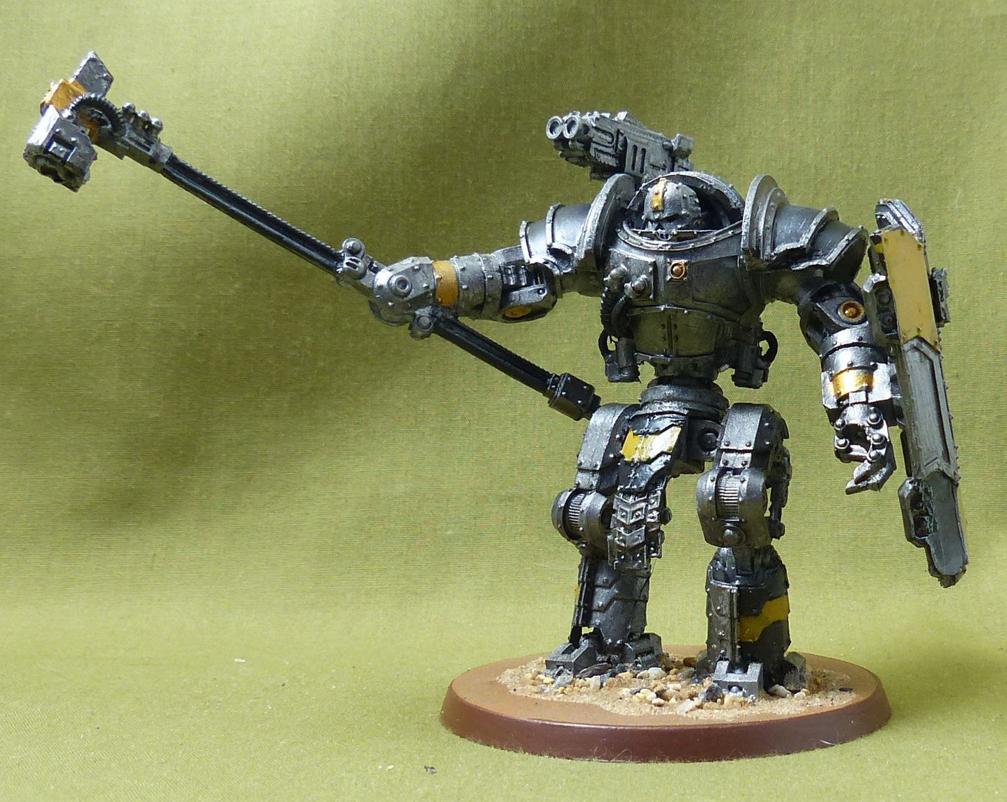 Iron Circle Domitar-Ferrum Class Battle-automata painted - Iron Hands - Warhammer Horus Heresy #9H4