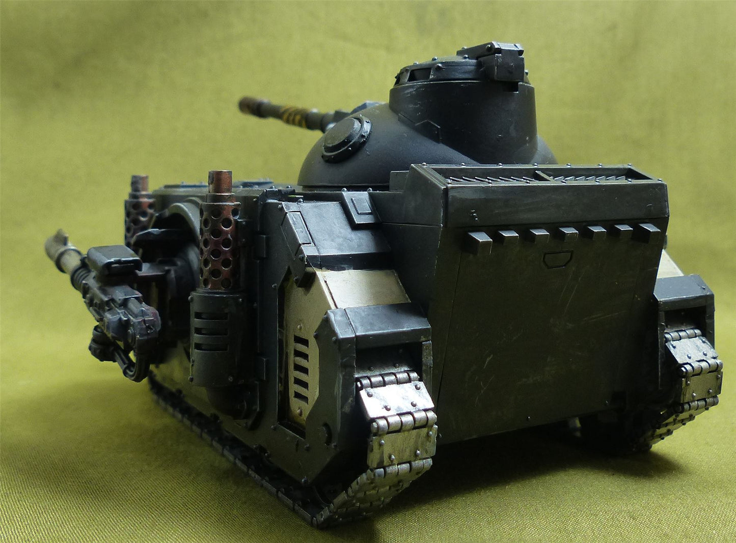 Deimos Pattern Predator Battle Tank painted - Space Marines - Warhammer Horus Heresy #3YG