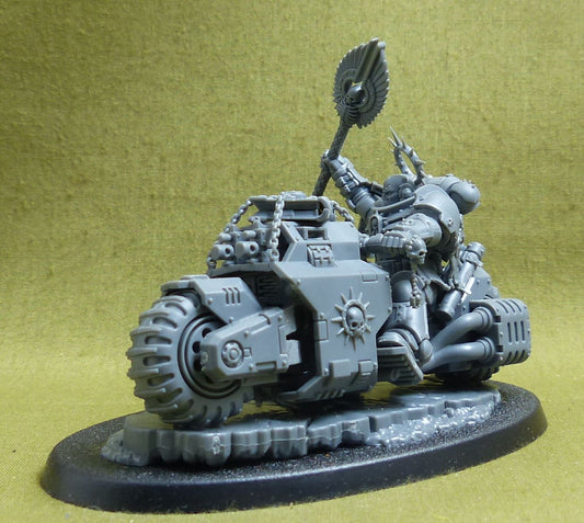 Chaplain on Bike - Space Marines - Warhammer 40K #4C1