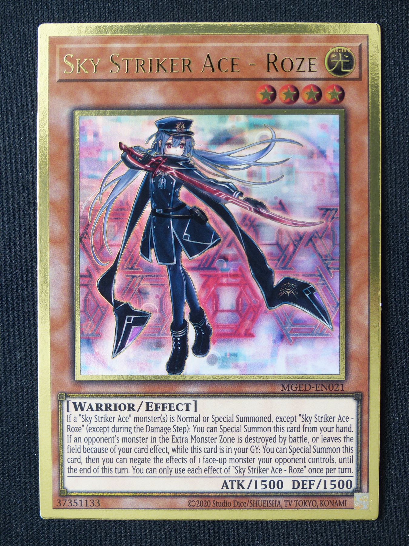 Sky Striker Ace - Roze MGED Gold Rare - Yugioh Card #G