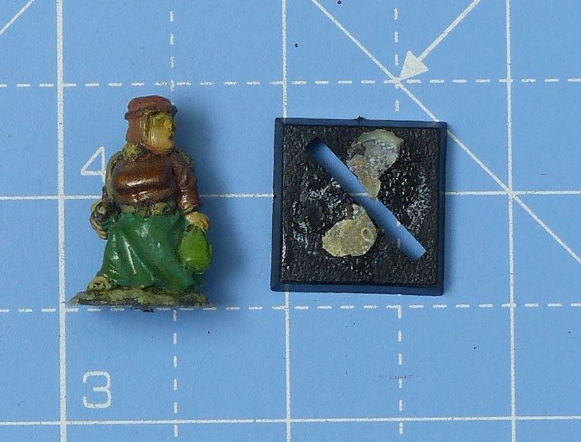 Classic Metal Female Dwarf - Warhammer Old World #4FV