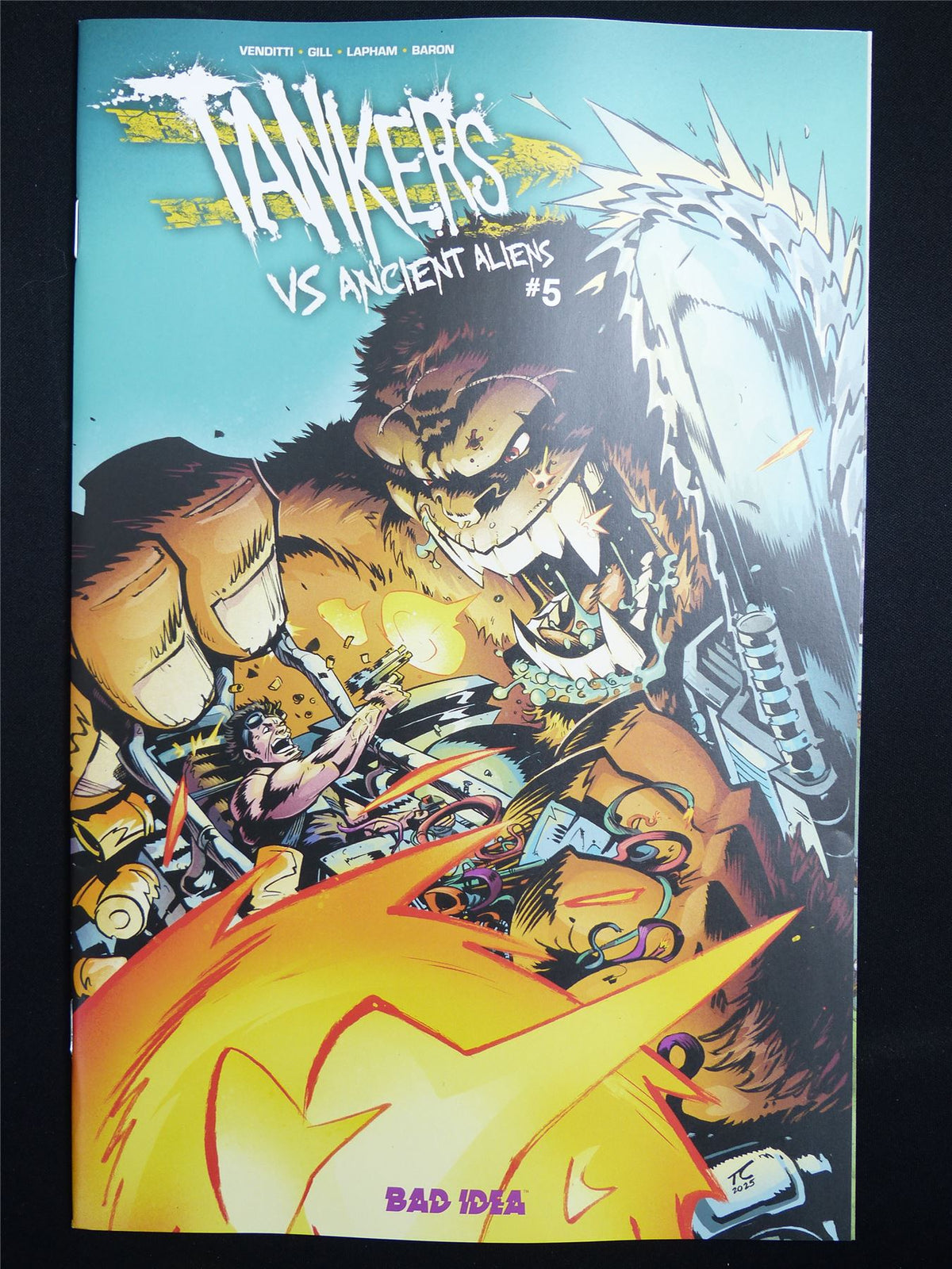 TANKERS vs Ancient Aliens #5 Cvr A - Oct 2026 Bad idea Comic #567