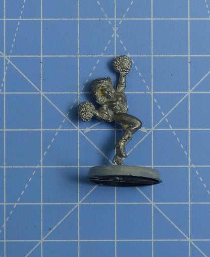 Elf Cheerleader Classic Metal - Warhammer Blood Bowl #Z4