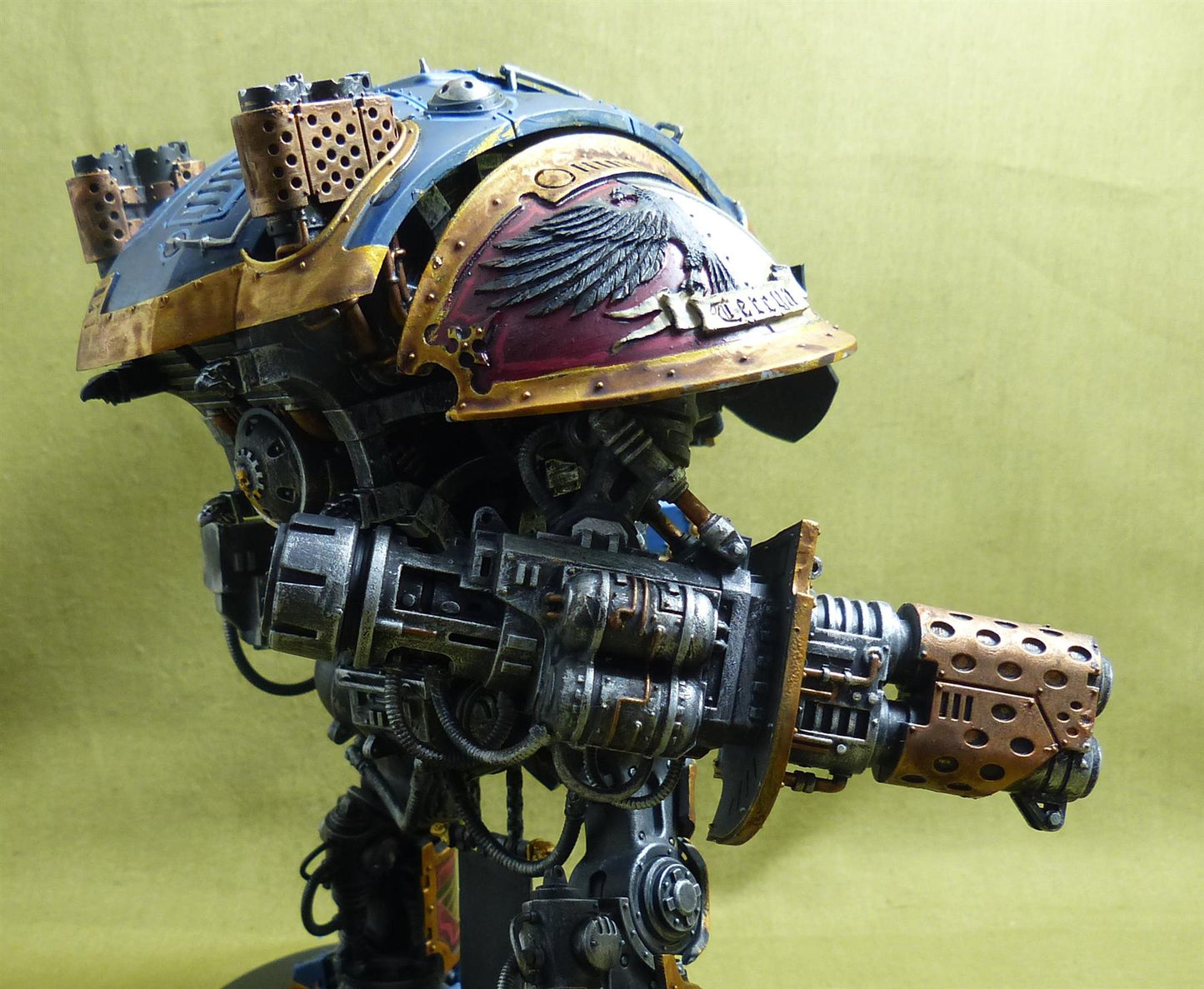Imperial Knight with Forgeworld Shoulder Pads painted - Warhammer 40K #ZA