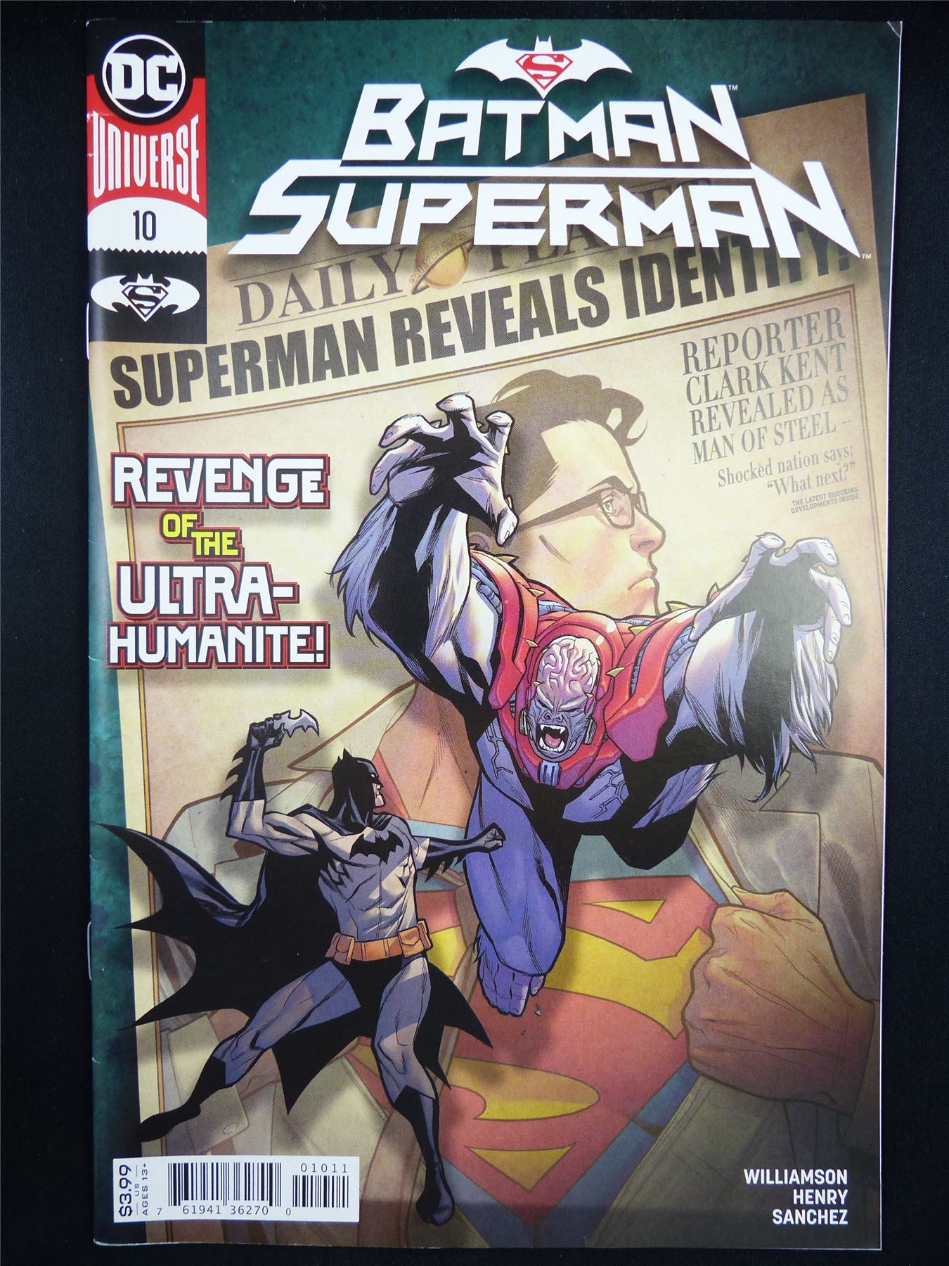 BATMAN/ Superman #10 - DC Comic #2ZX