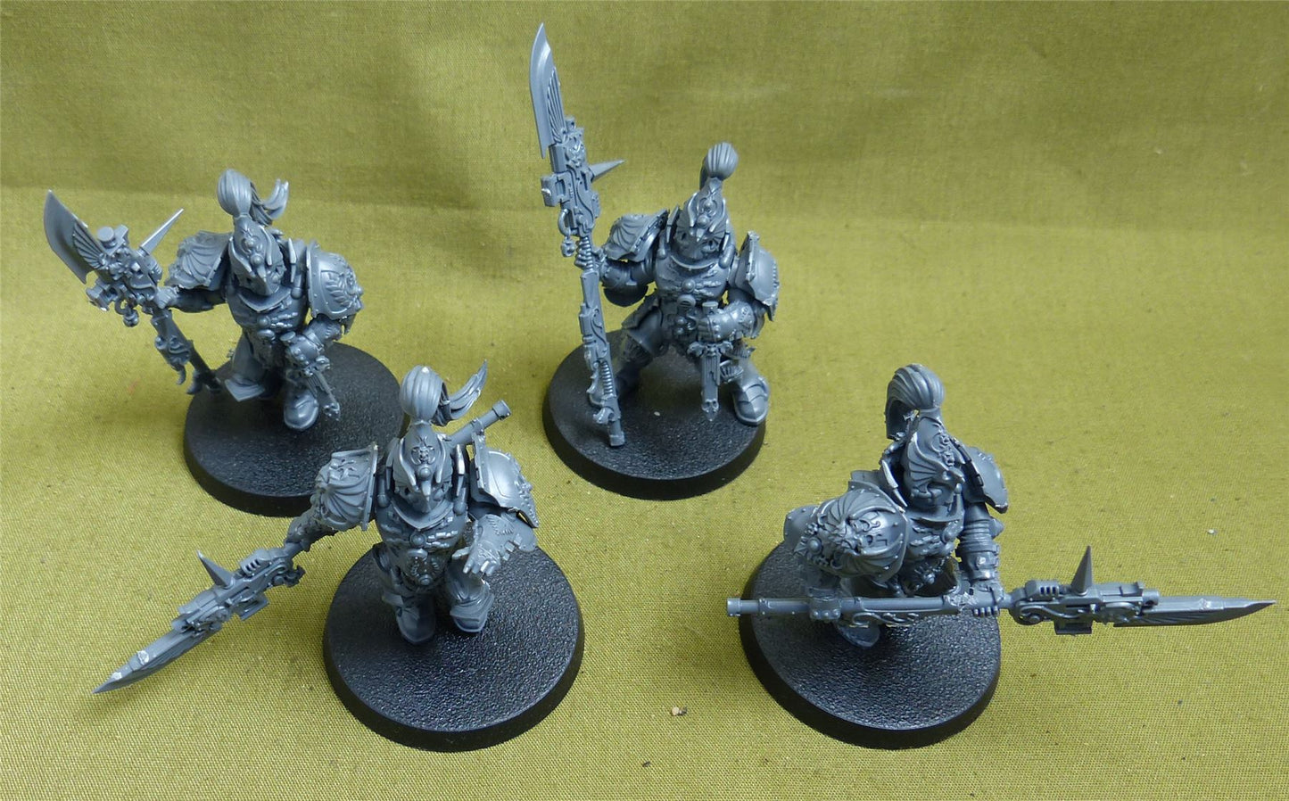 Vexilus Praetor set of 4 - Adeptus Custodes - Warhammer 40K #1P2