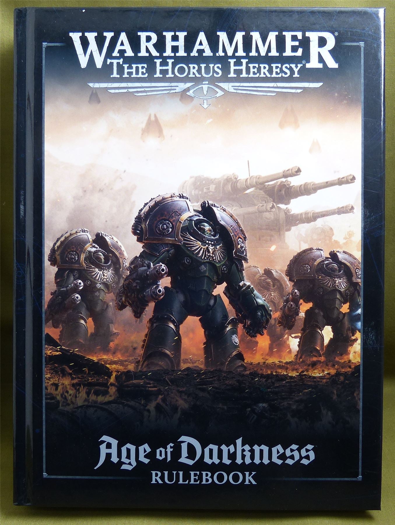 Age of Darkness Rulebook Hardback - Warhammer Horus Heresy #35V