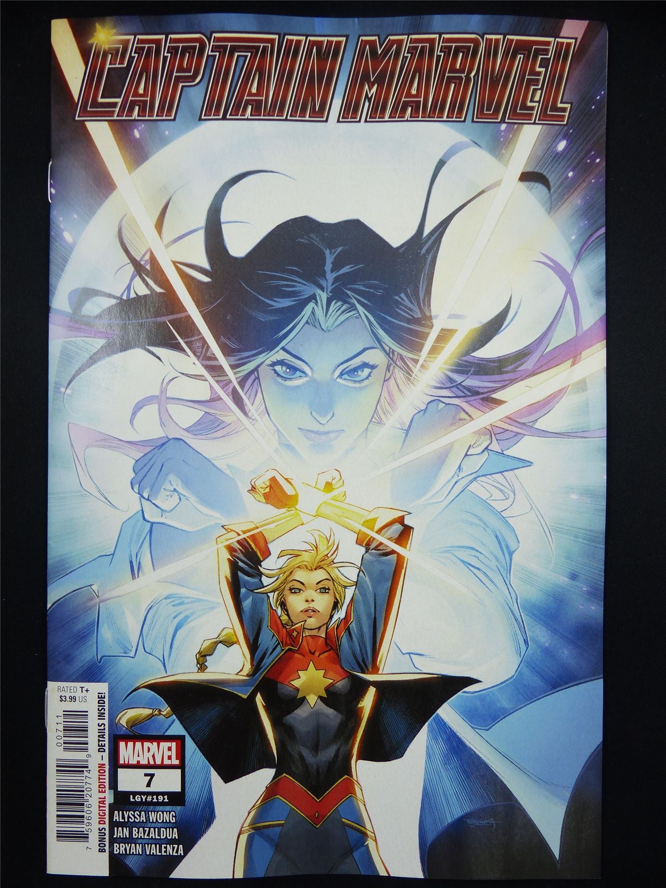 CAPTAIN Marvel #7 - Jun 2024 Marvel Comic #59V