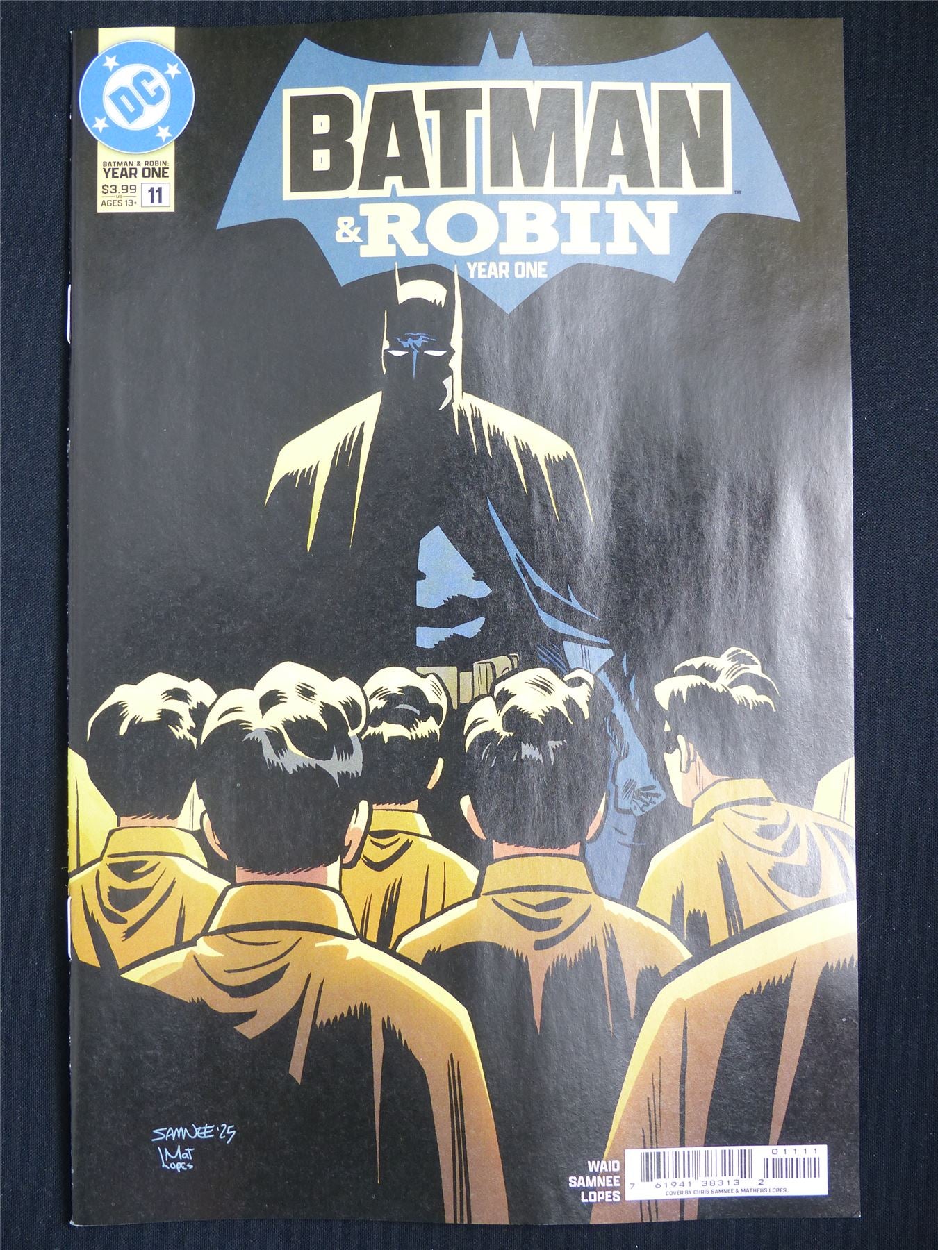 BATMAN & Robin Year One #11 - Nov 2025 DC Comic #42Z