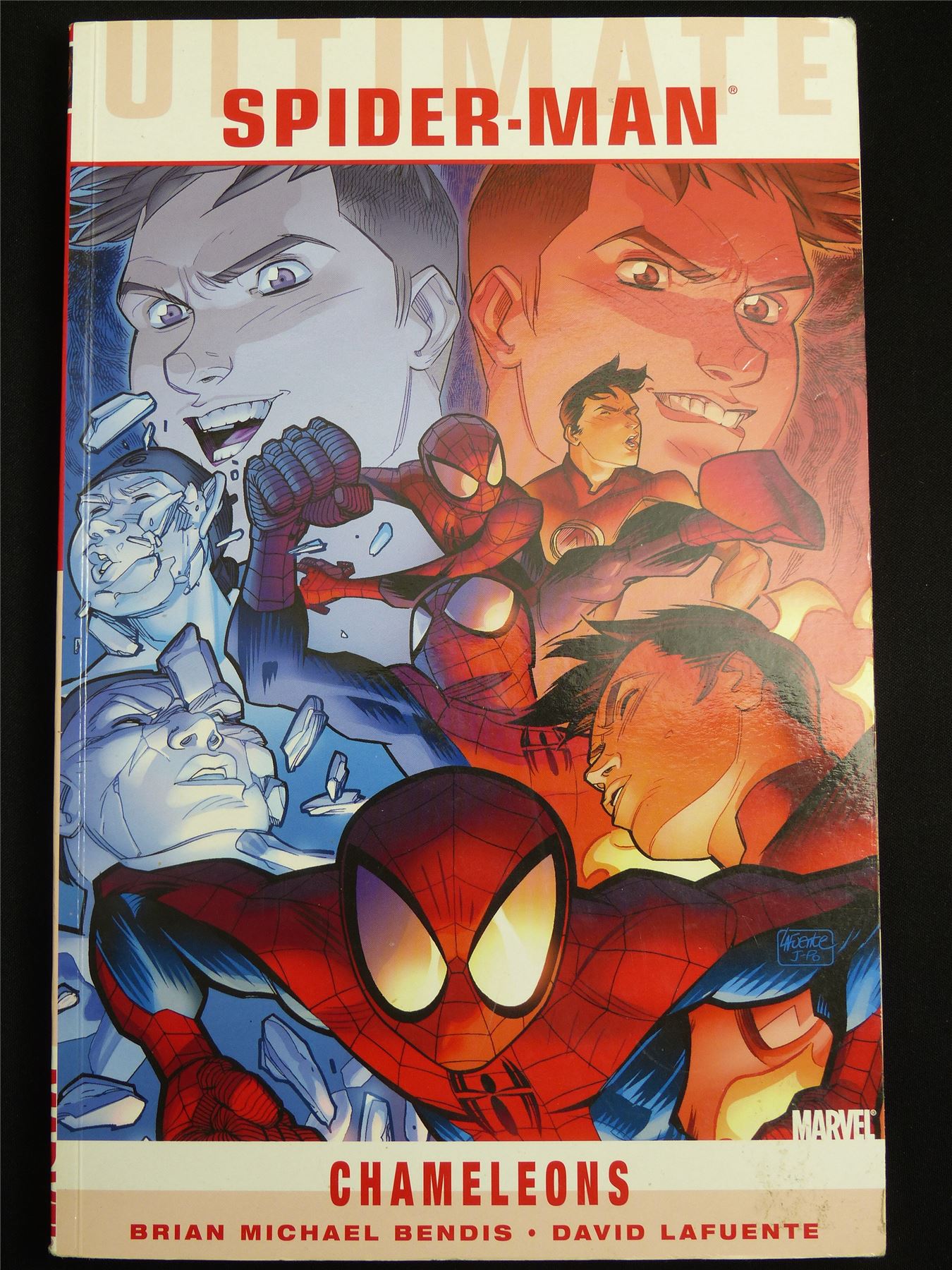 Ultimate Spider-Man: Chameleons - Marvel Graphic Softback #4M9