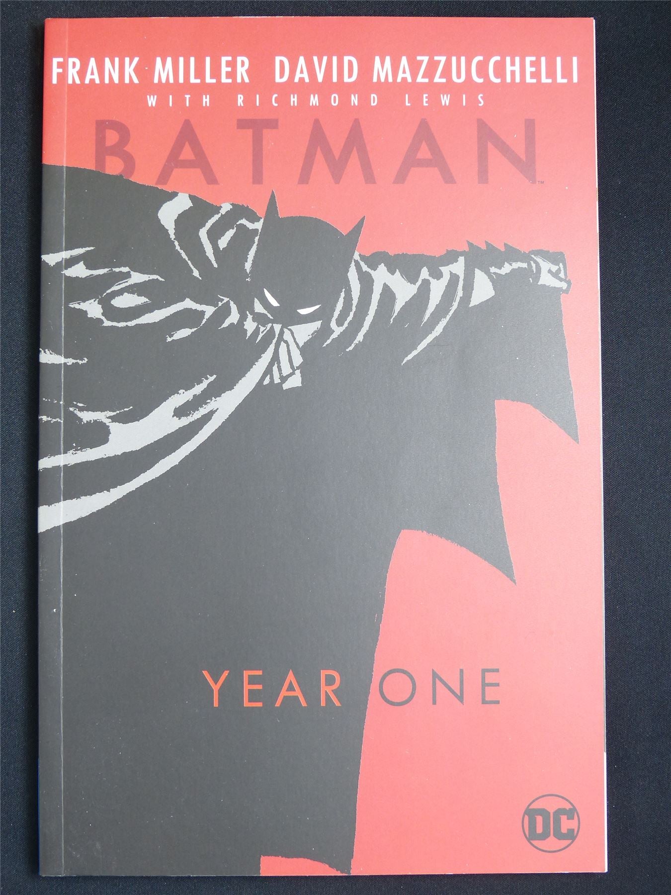 Batman: Year One - DC Graphic Softback #X1
