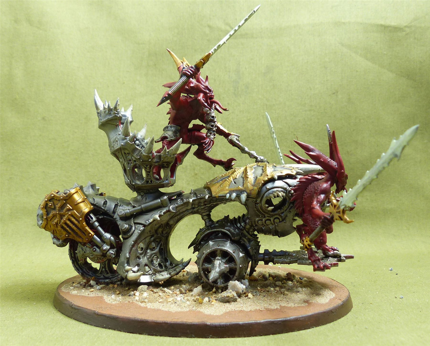 Rendmaster Herald of Khorne on Blood Throne painted - Chaos Daemons - Warhammer 40K #K0