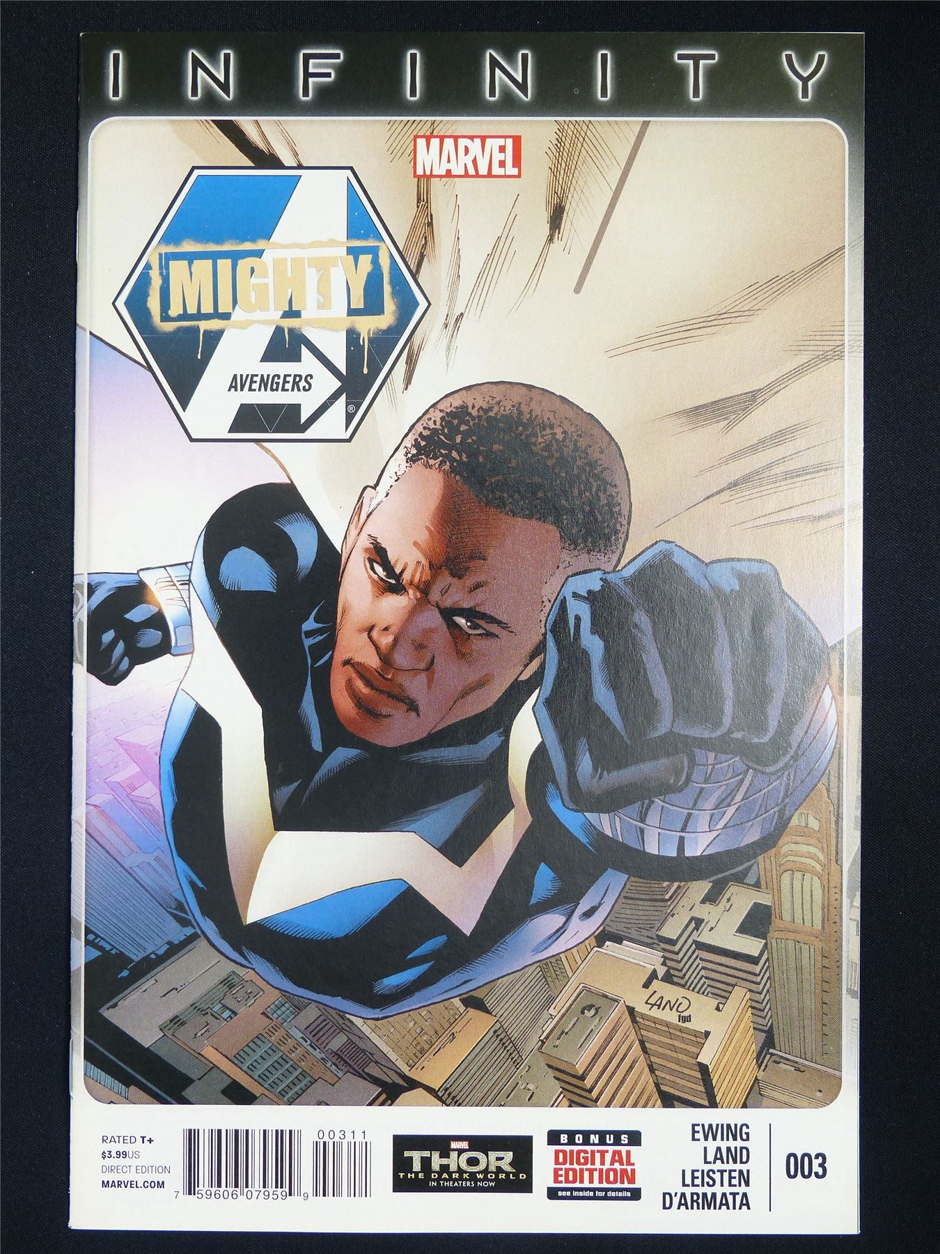 Mighty AVENGERS #3 Infinity - Marvel Comic #5YH