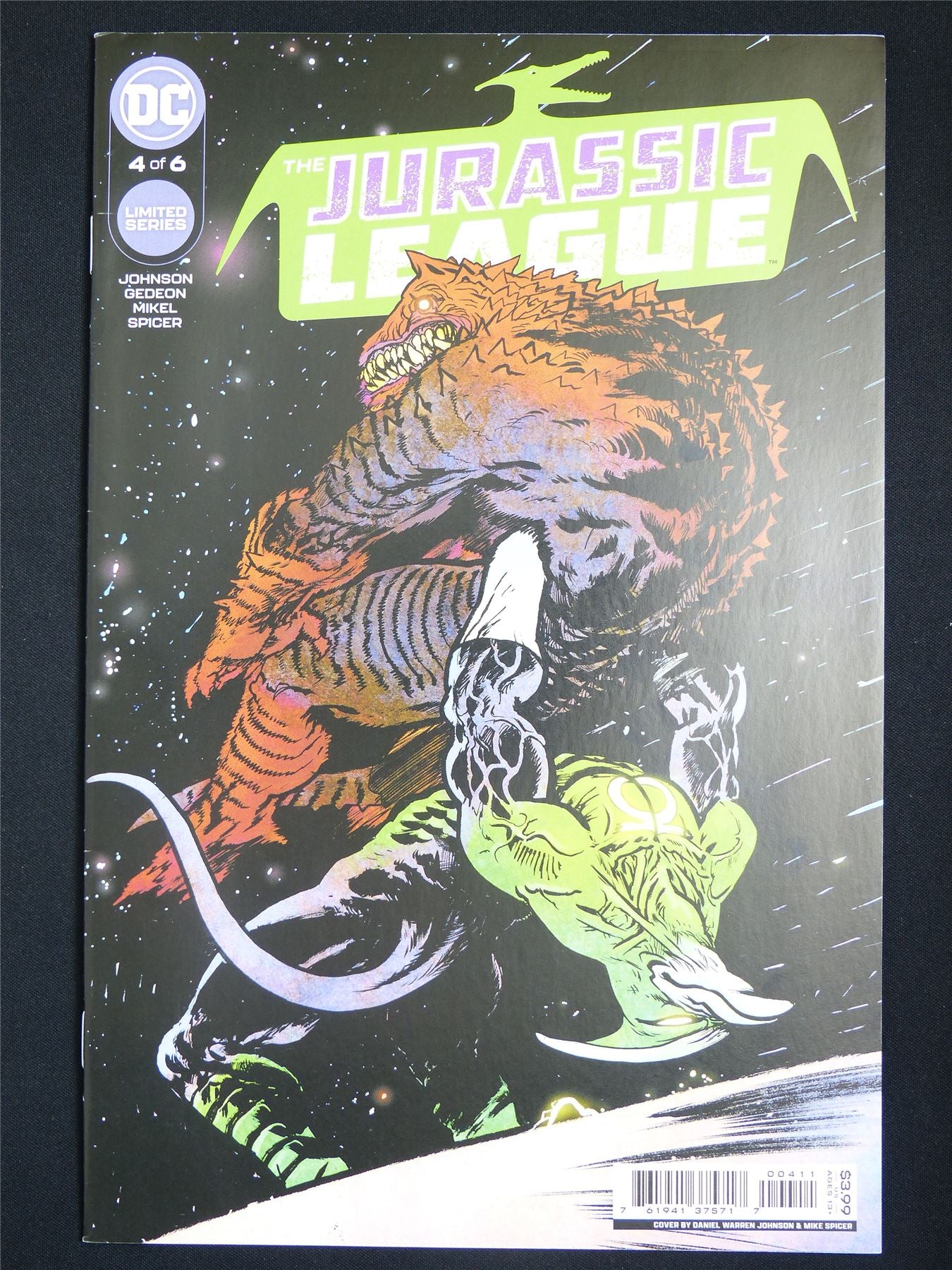 The JURASSIC League #4 - DC Comic #6LO