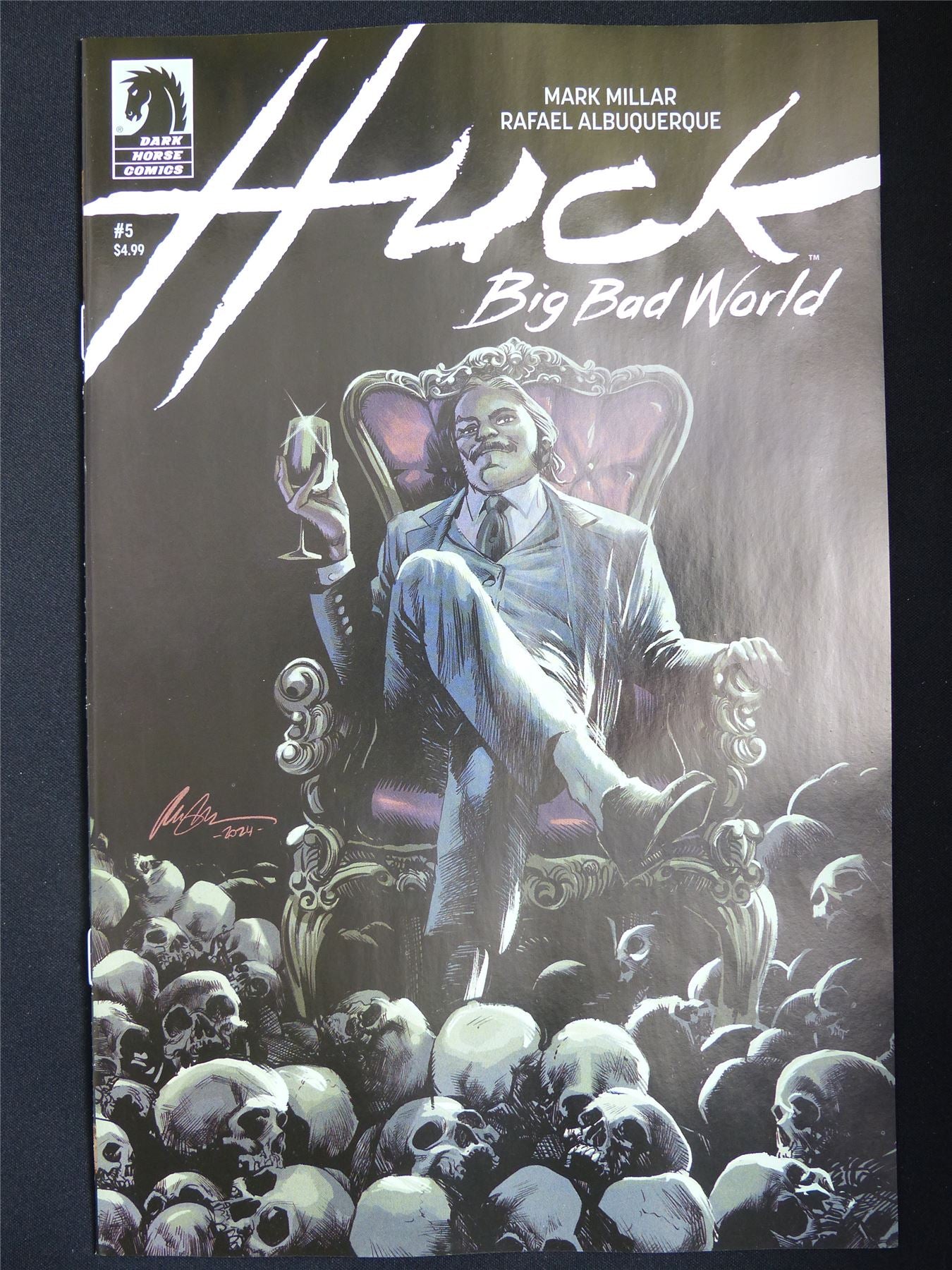 HUCK: Big Bad World #5 - Oct 2025 Dark Horse Comic #4UY