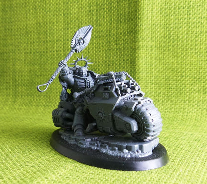 Chaplain on Bike - Space Marines - Warhammer AoS 40k #J7