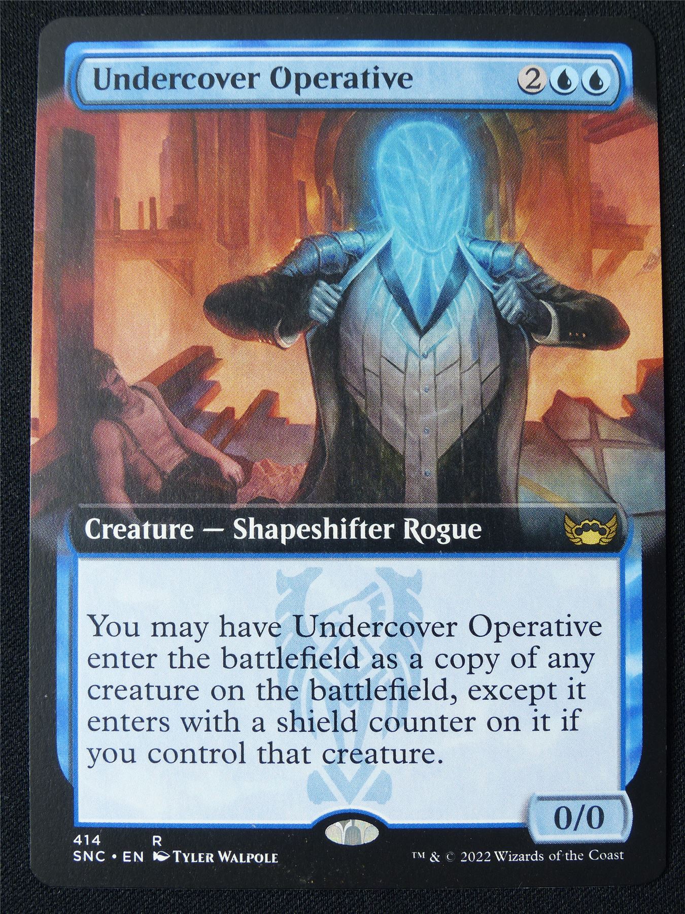 Undercover Operative Extended Art - SNC - Mtg Card #2B4