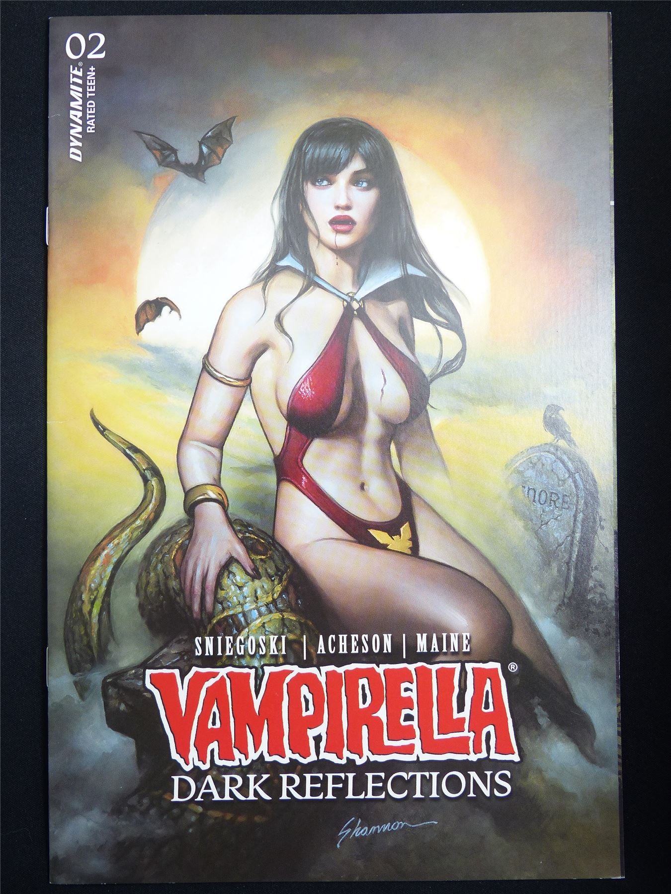 VAMPIRELLA: Dark Reflections #2 - Dynamite Comic #2E3