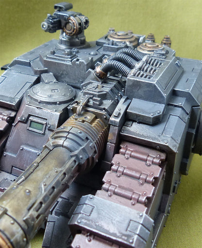 Sicaran Venator Tank Hunter painted - Iron Hands - Warhammer Horus Heresy #9H2