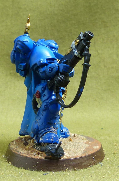 Captain in Gravis Armour with Master-crafted Heavy Bolt Rifle painted - Space Marines - Warhammer 40K #6UM