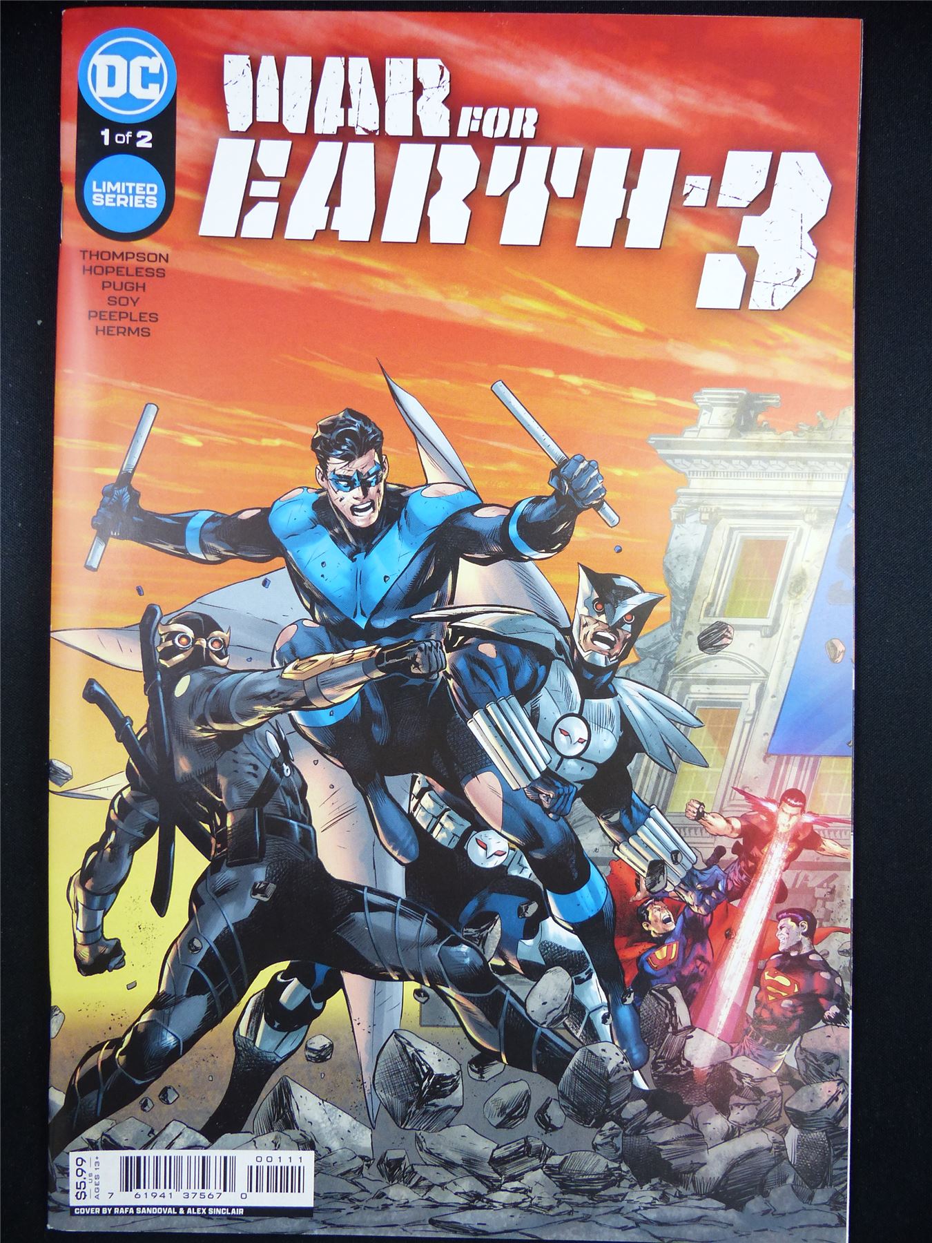 WAR For Earth-3 #1 - DC Comic #R5