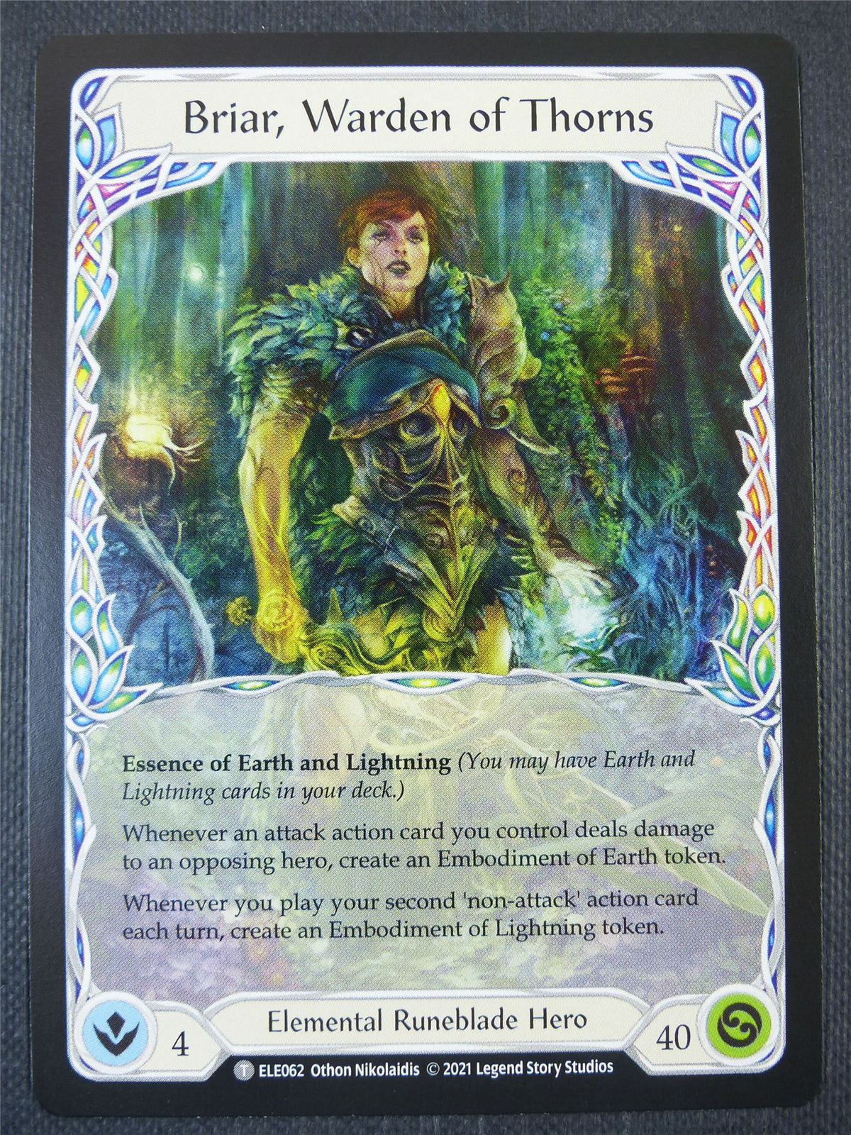 Briar Warden of Thorns / Titan's Fist - Tales of Aria 1st ed - Flesh and Blood Card #65R
