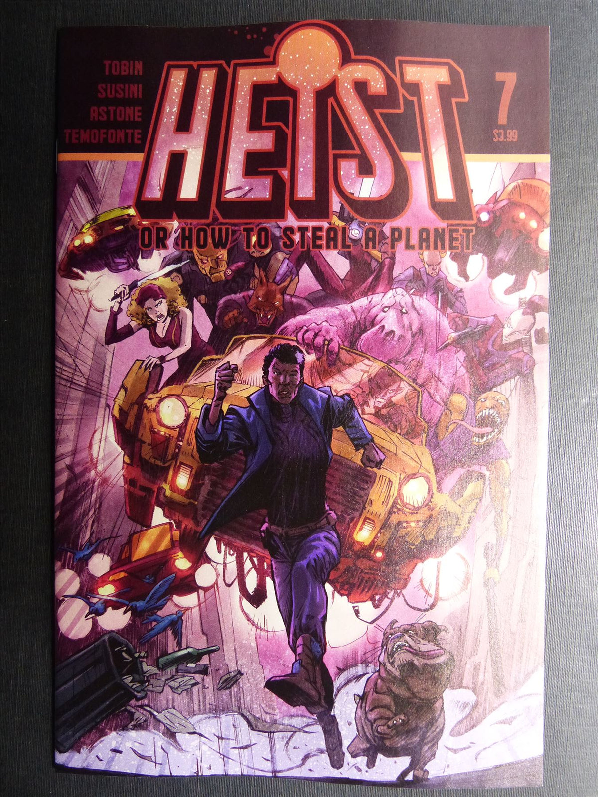 HEIST Or How To Steal A Planet #7 - Oct 2020 - Vault Comics #I6
