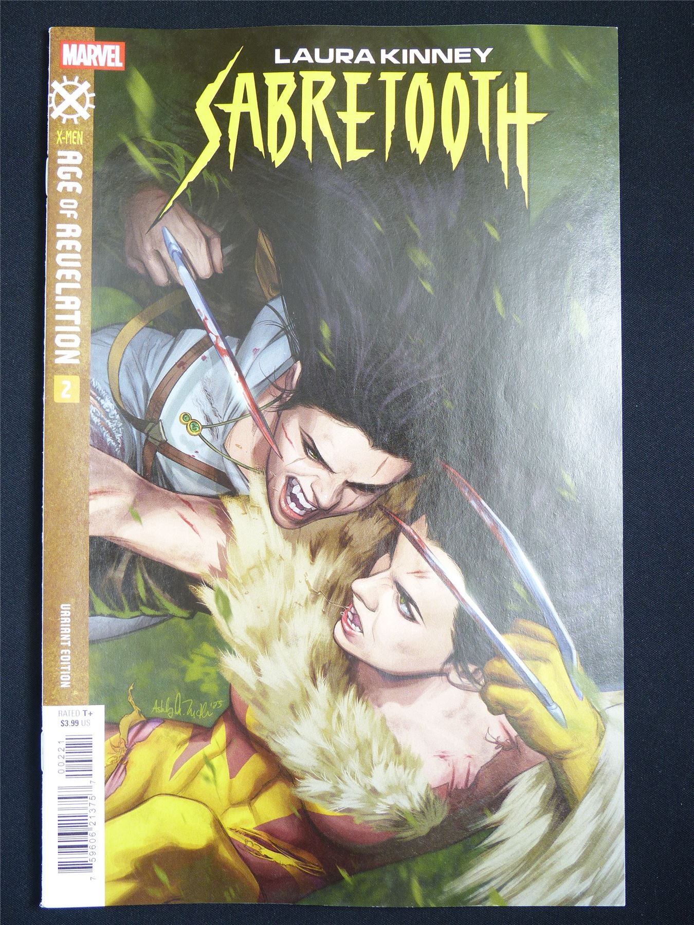 Laura Kinney: SABRETOOTH #2 - Marvel Comic #62S